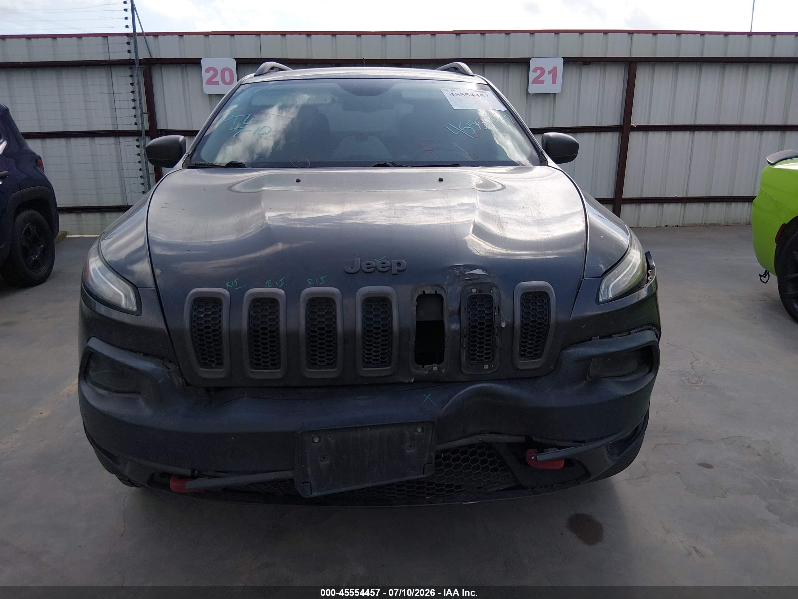 2014 Jeep Cherokee Trailhawk Gray vin: 1C4PJMBB5EW308738