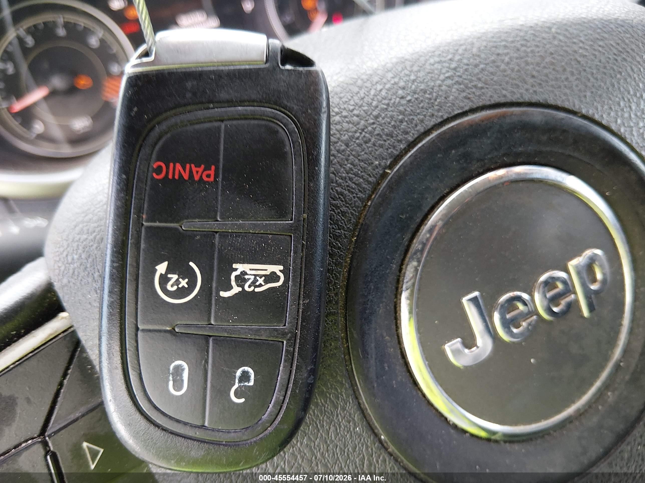 2014 Jeep Cherokee Trailhawk Gray vin: 1C4PJMBB5EW308738