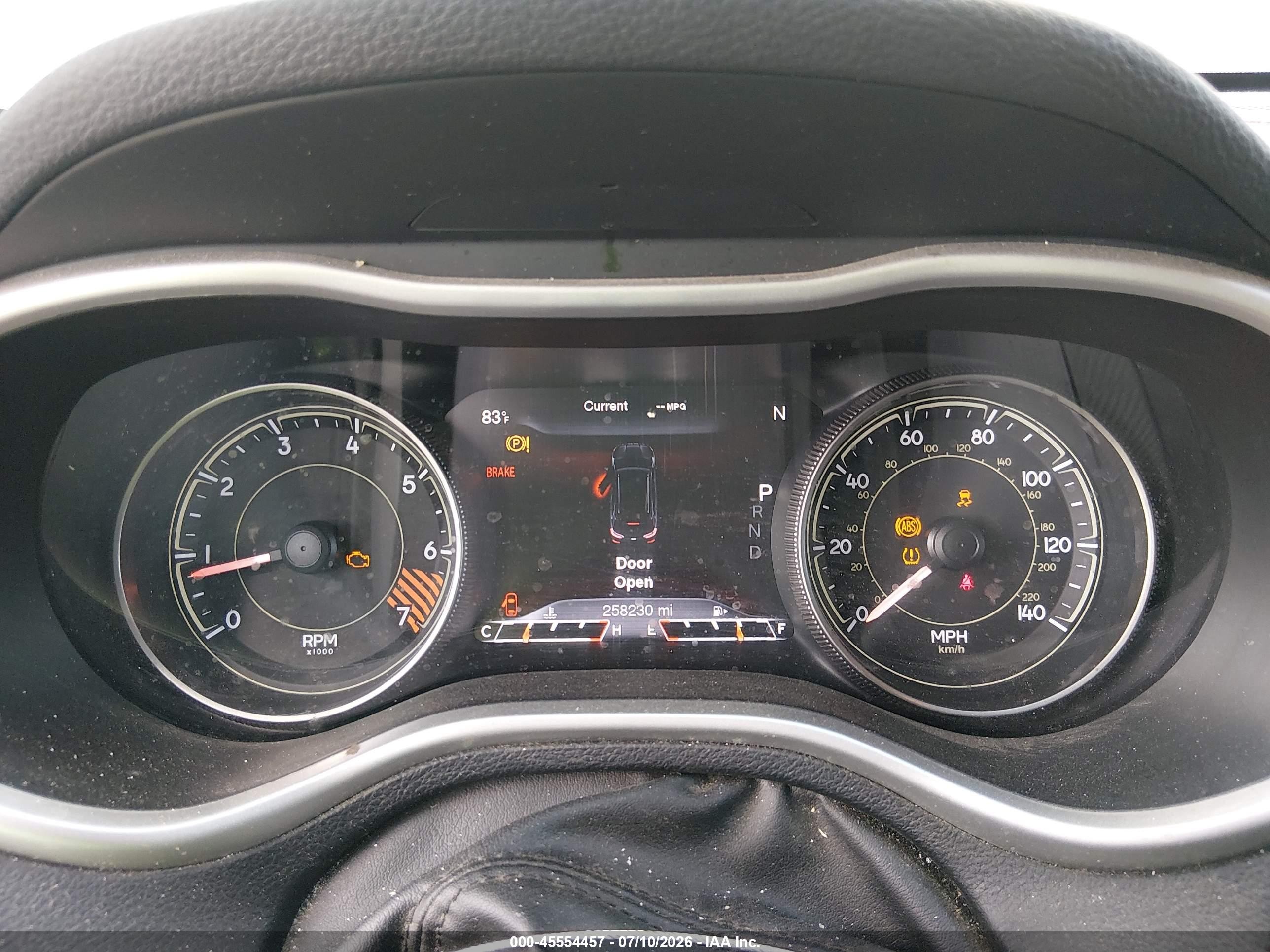 2014 Jeep Cherokee Trailhawk Gray vin: 1C4PJMBB5EW308738