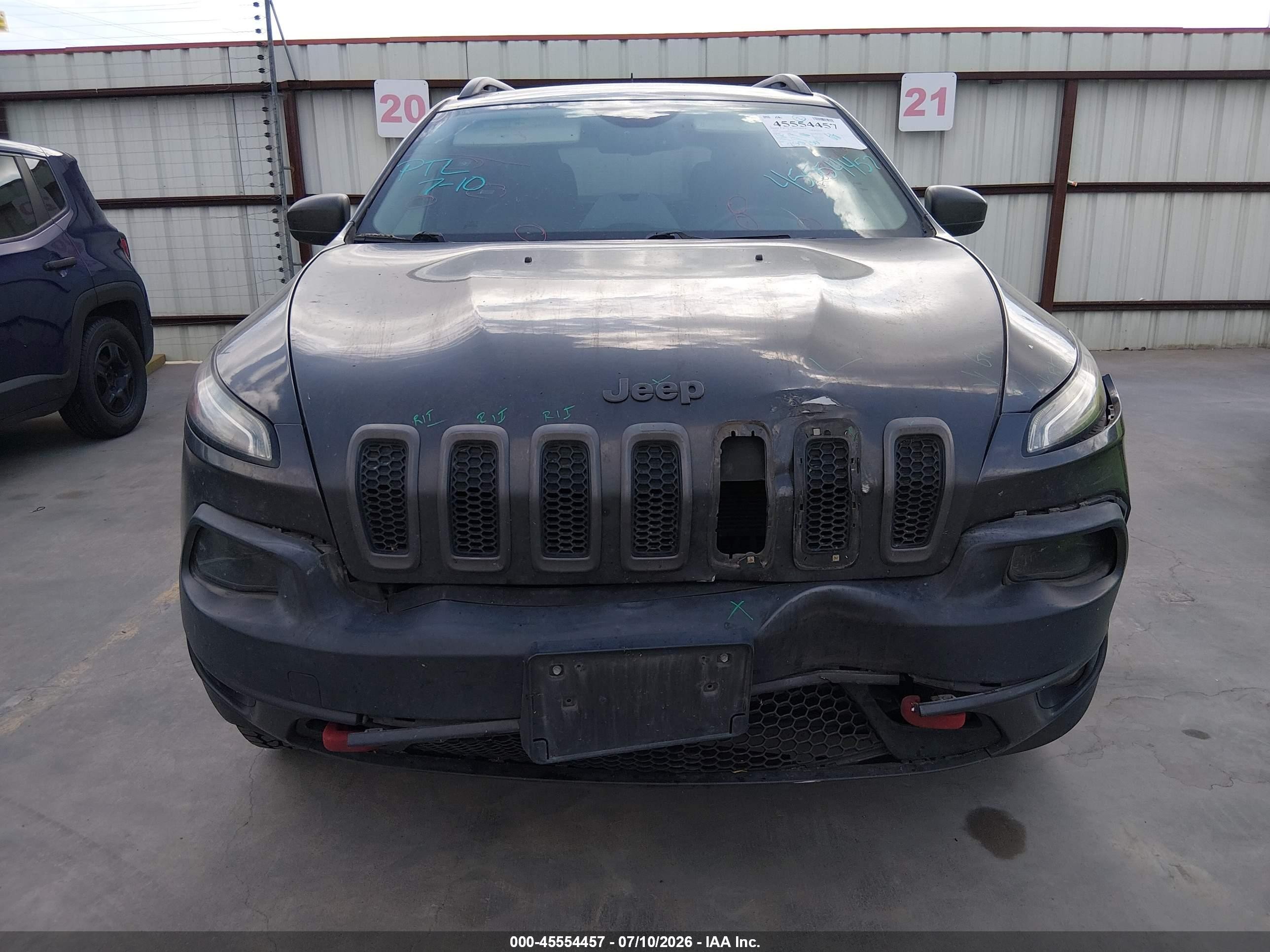 2014 Jeep Cherokee Trailhawk Gray vin: 1C4PJMBB5EW308738
