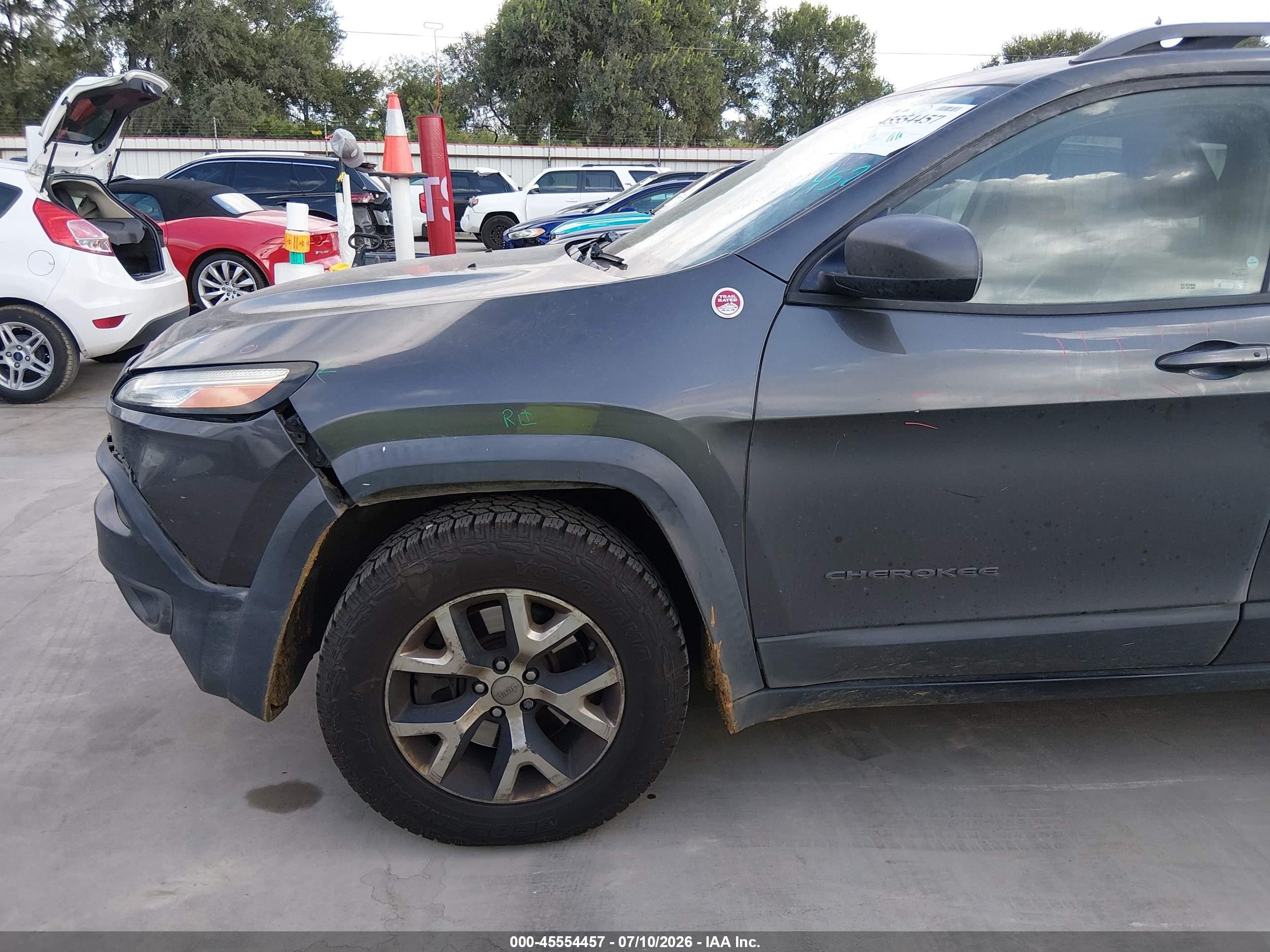 2014 Jeep Cherokee Trailhawk Gray vin: 1C4PJMBB5EW308738