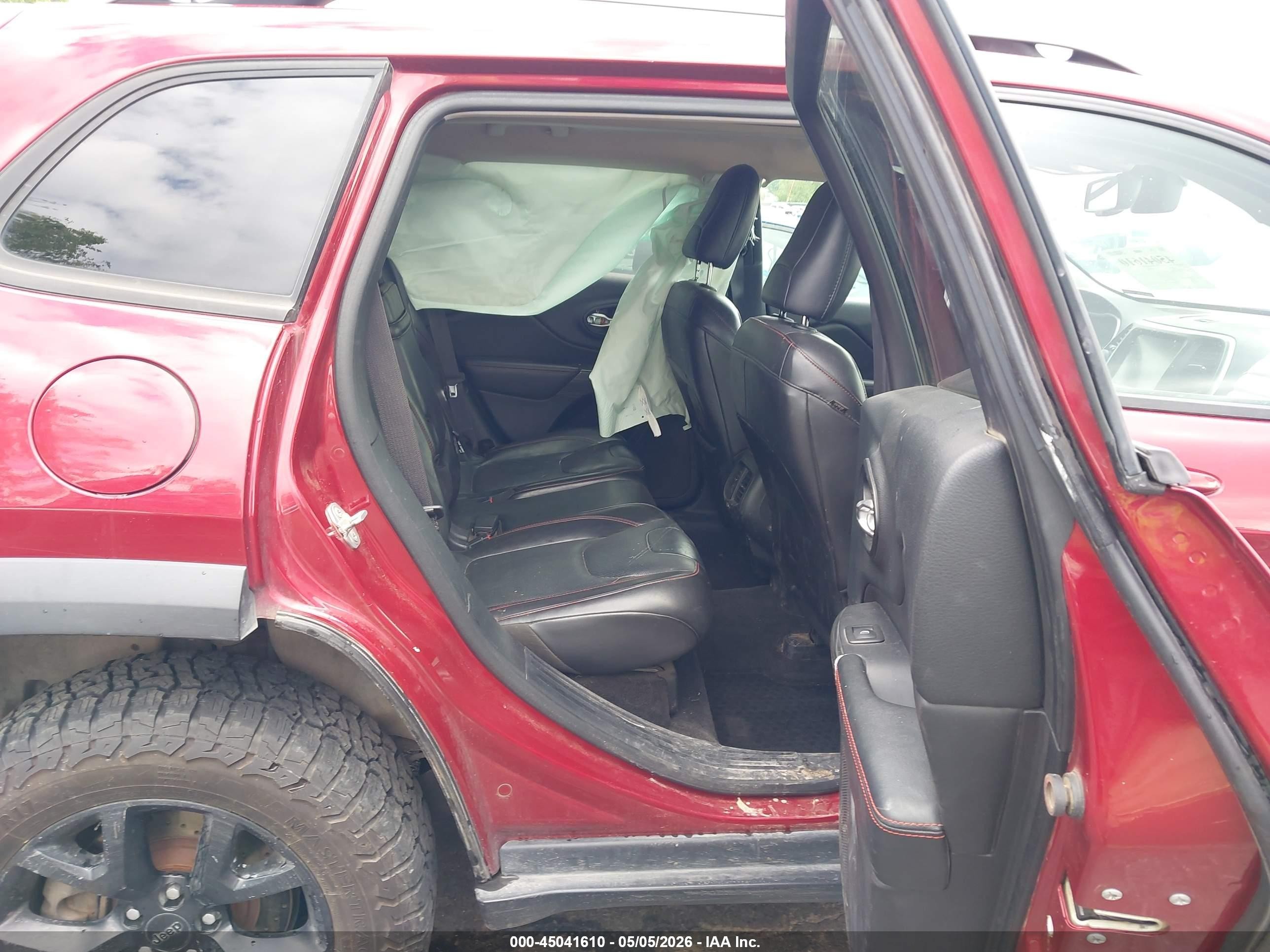 2015 Jeep Cherokee Trailhawk Красный vin: 1C4PJMBB5FW624576