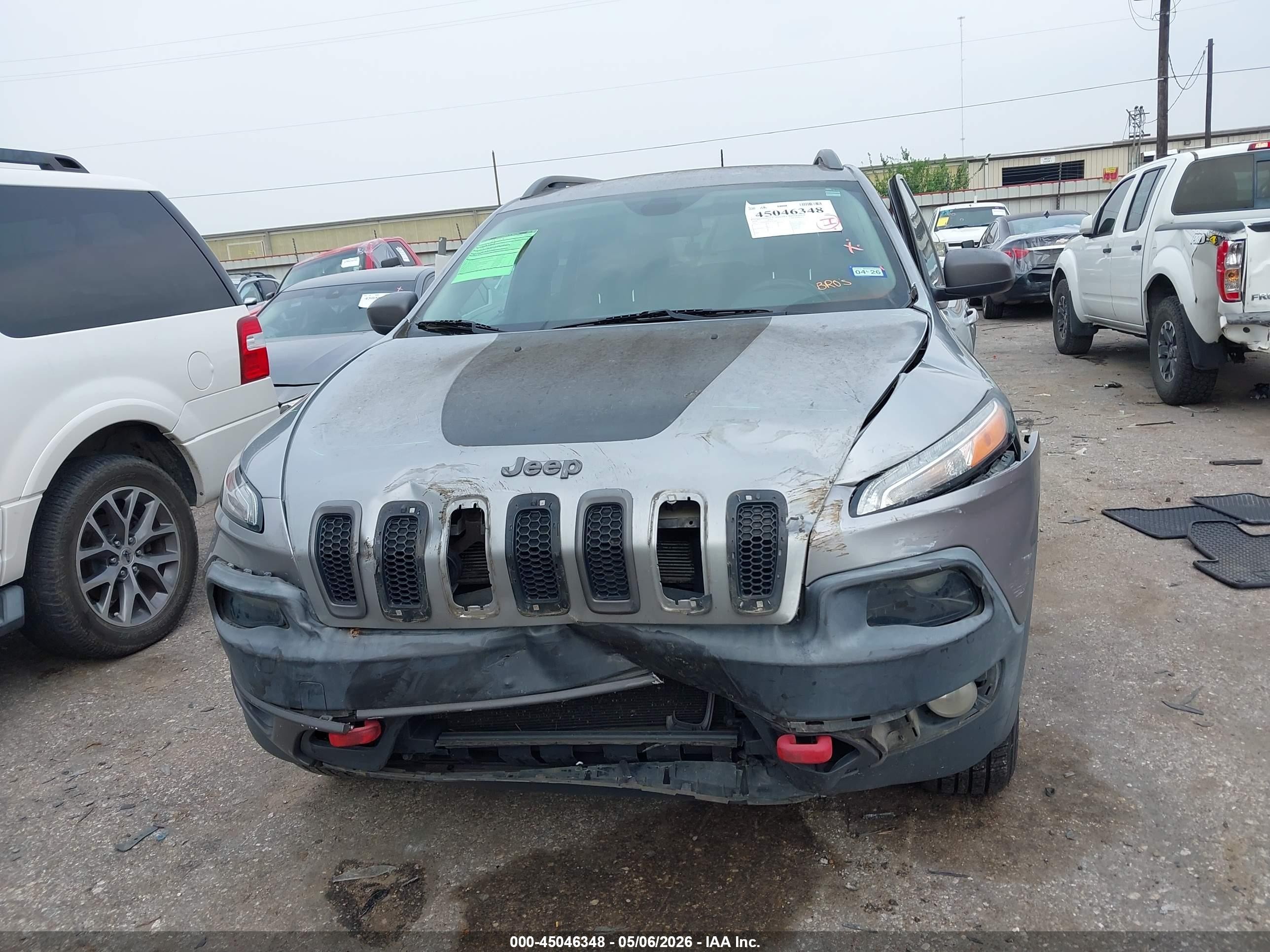 2014 Jeep Cherokee Trailhawk Gray vin: 1C4PJMBB6EW157280