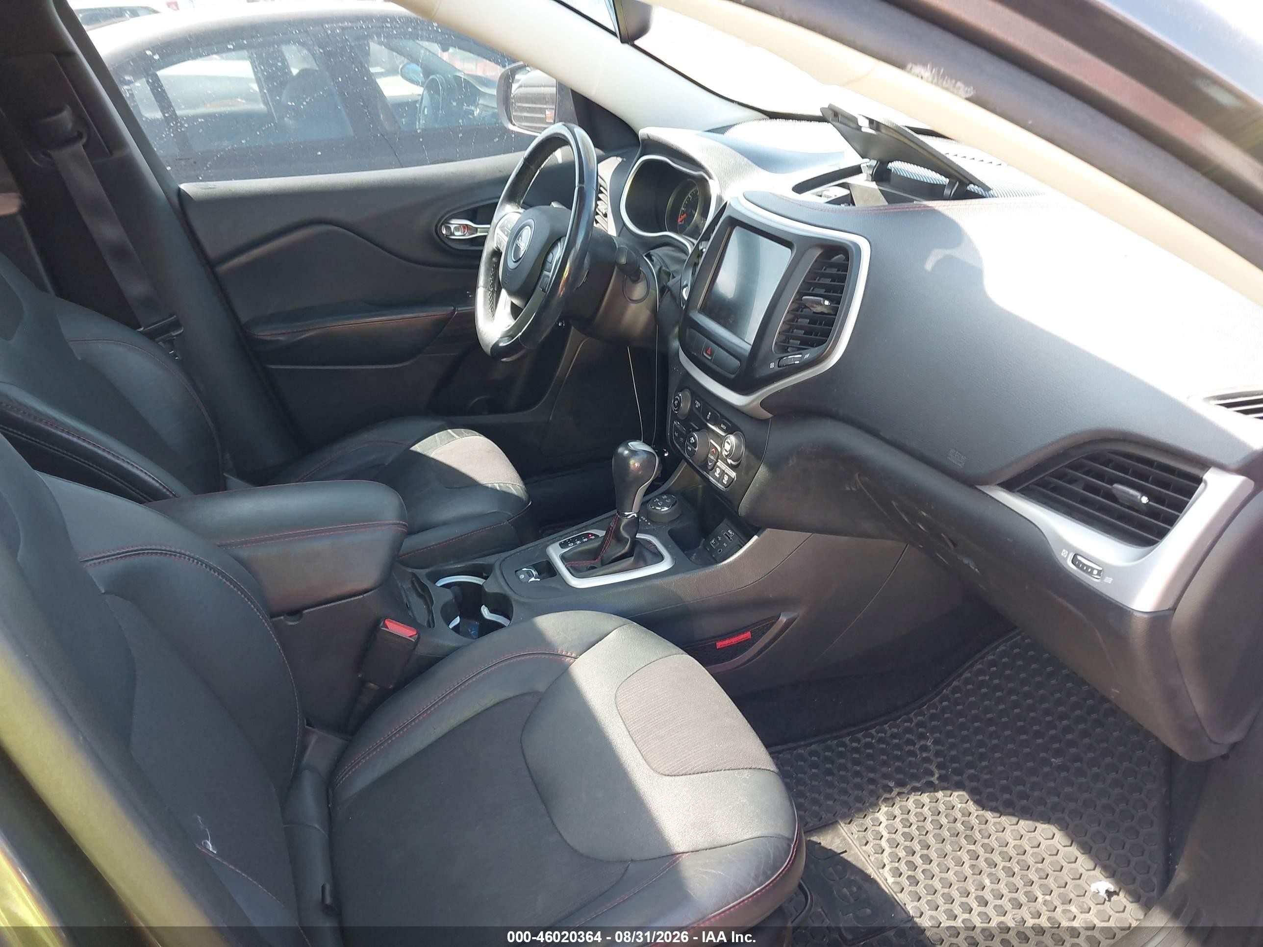2015 Jeep Cherokee Trailhawk Gray vin: 1C4PJMBB6FW634288
