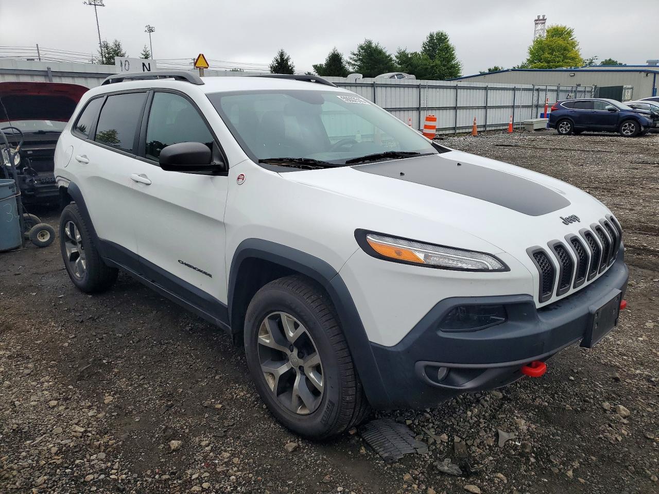 2015 Jeep Cherokee Trailhawk White vin: 1C4PJMBB6FW636400