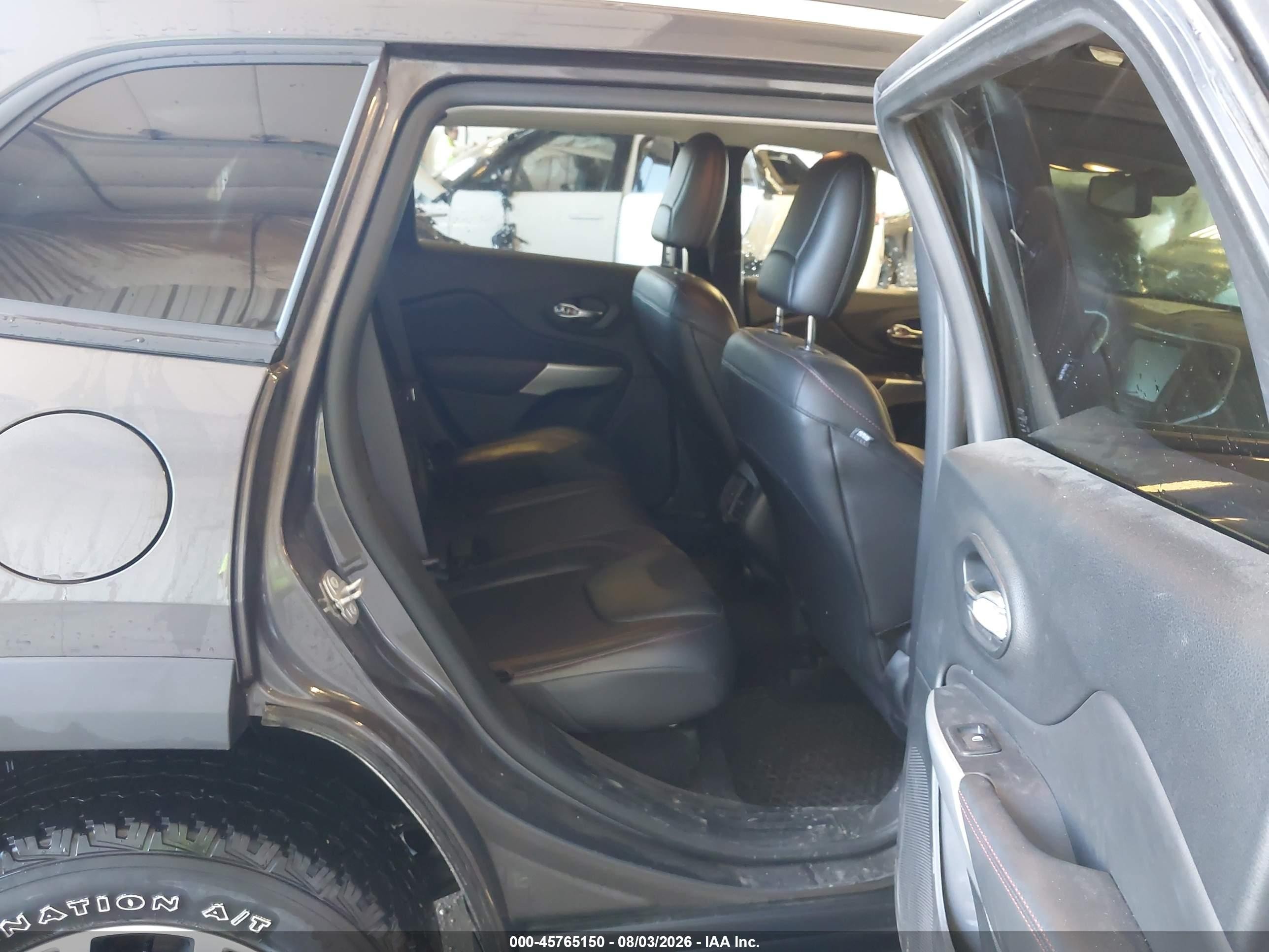 2017 Jeep Cherokee Trailhawk Gray vin: 1C4PJMBB6HD225058