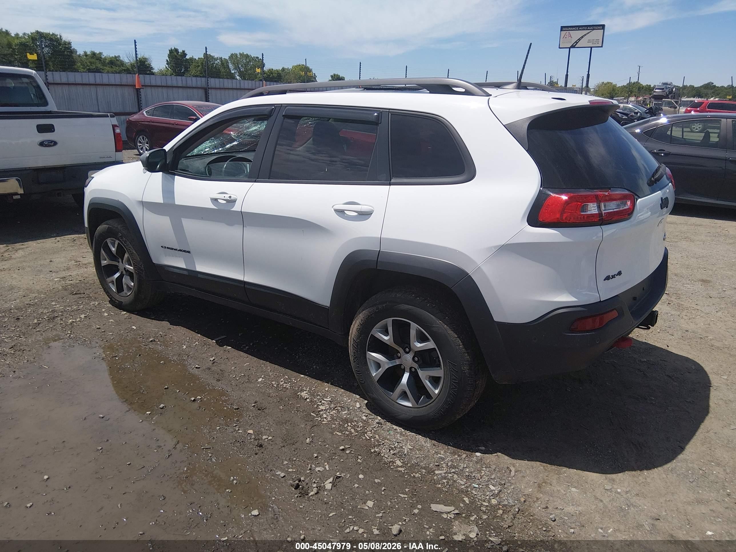 2018 Jeep Cherokee Trailhawk 4x4 White vin: 1C4PJMBB6JD550699