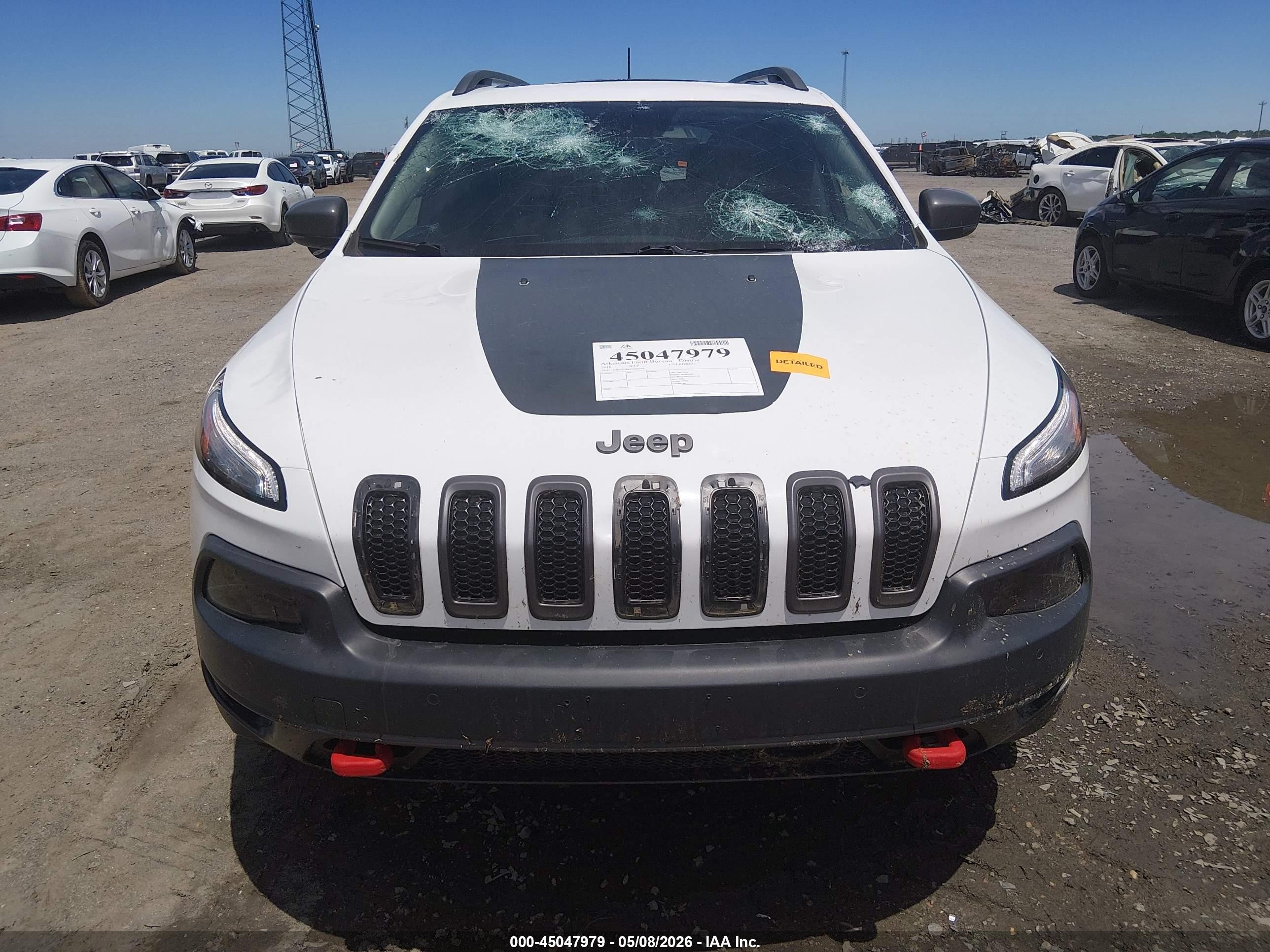 2018 Jeep Cherokee Trailhawk 4x4 White vin: 1C4PJMBB6JD550699