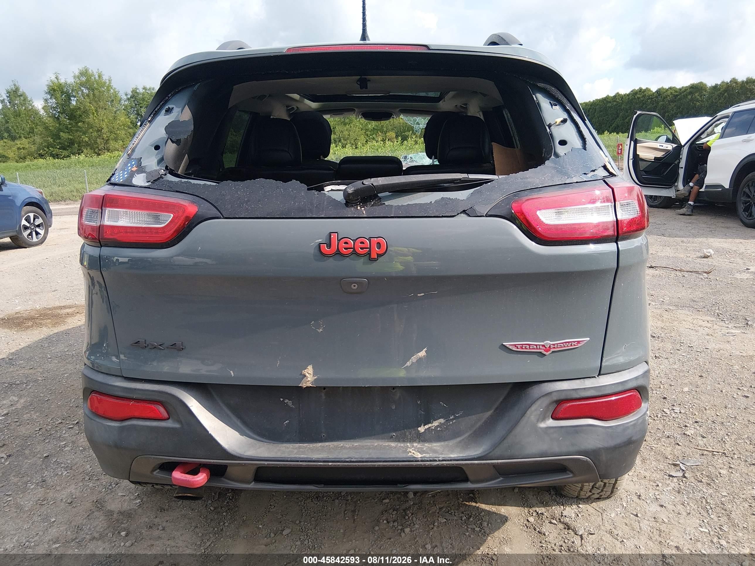 2015 Jeep Cherokee Trailhawk Gray vin: 1C4PJMBB7FW527413