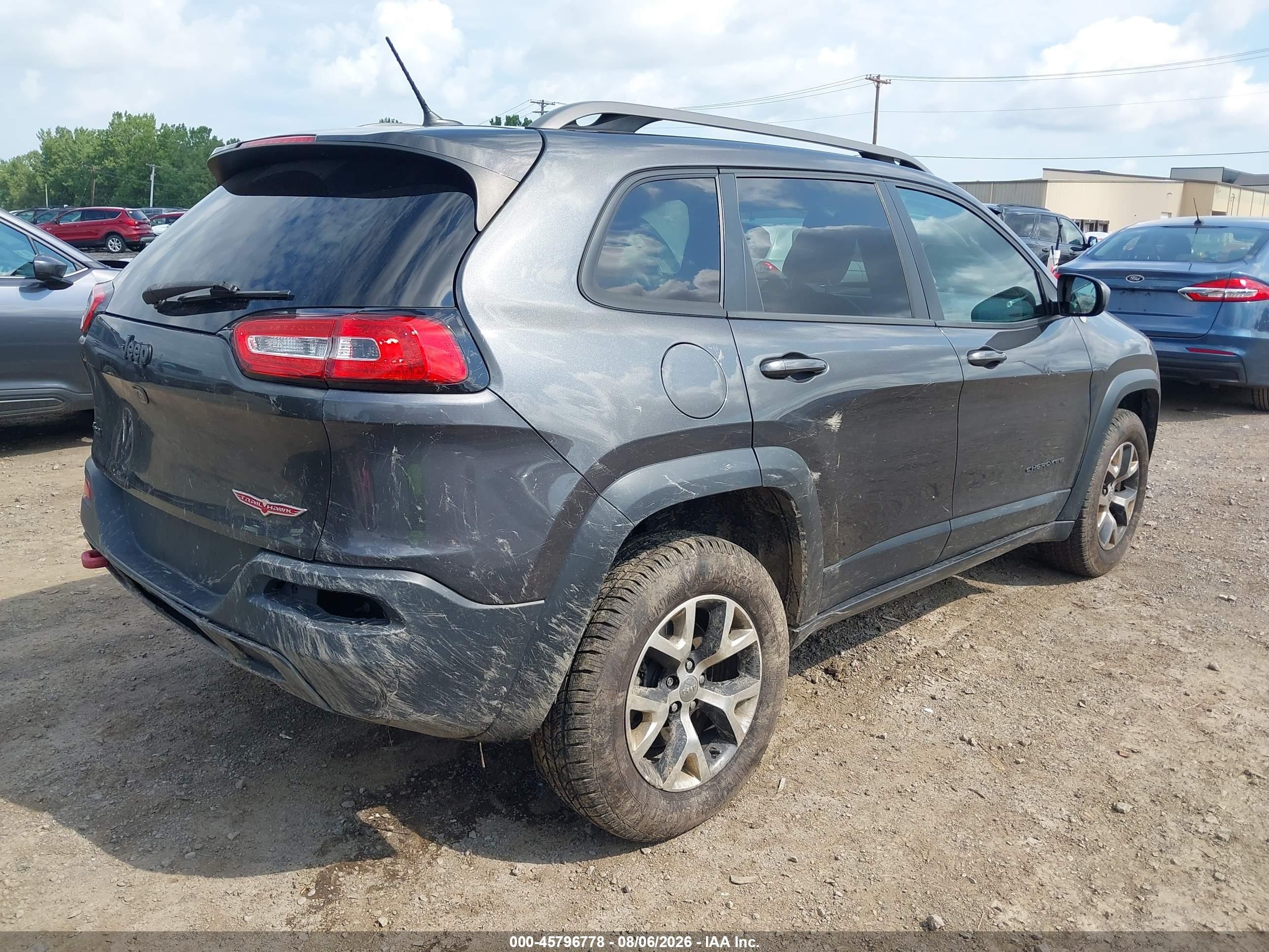 2015 Jeep Cherokee Trailhawk Gray vin: 1C4PJMBB7FW653464