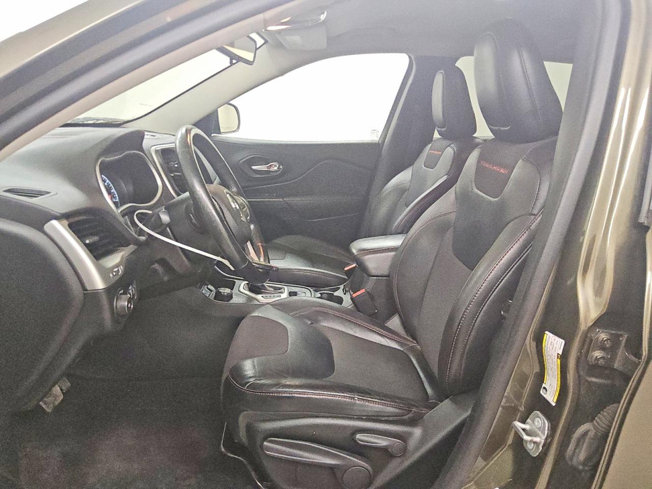 2014 Jeep Cherokee Trailhawk Green vin: 1C4PJMBB8EW204826