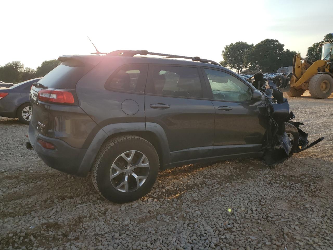 2015 Jeep Cherokee Trailhawk Gray vin: 1C4PJMBB8FW594067