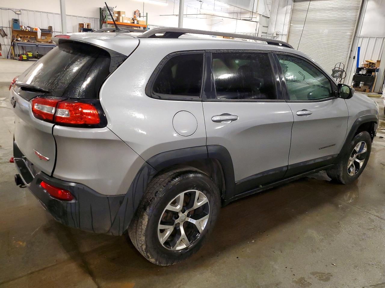 2014 Jeep Cherokee Trailhawk Gray vin: 1C4PJMBB9EW180181