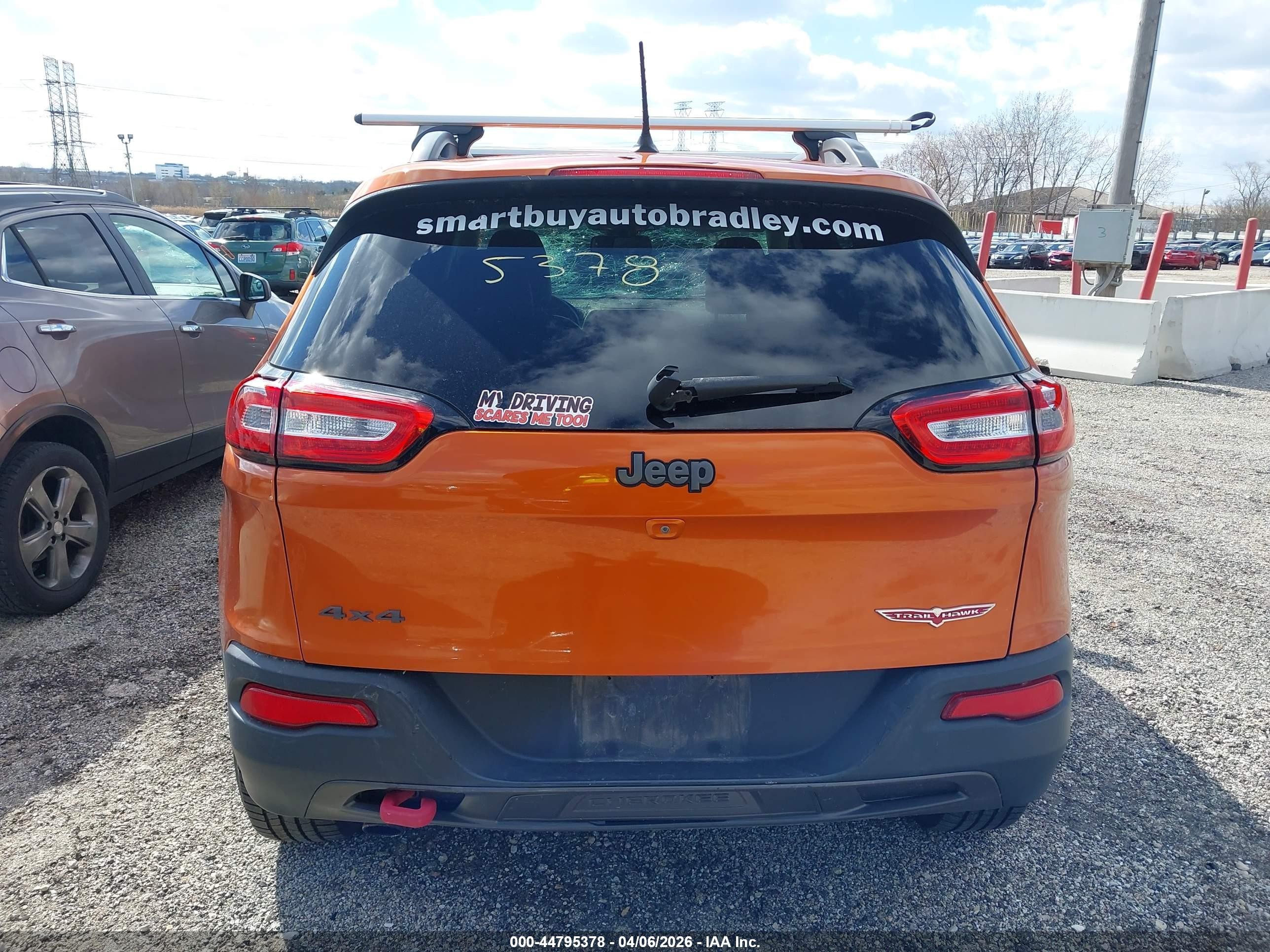 2015 Jeep Cherokee Trailhawk Orange vin: 1C4PJMBBXFW576847