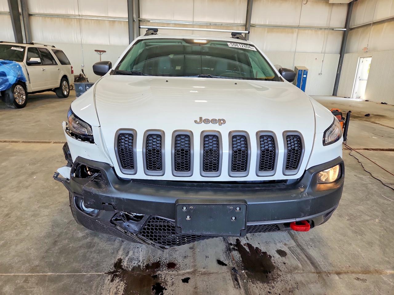 2014 Jeep Cherokee Trailhawk White vin: 1C4PJMBS0EW140684