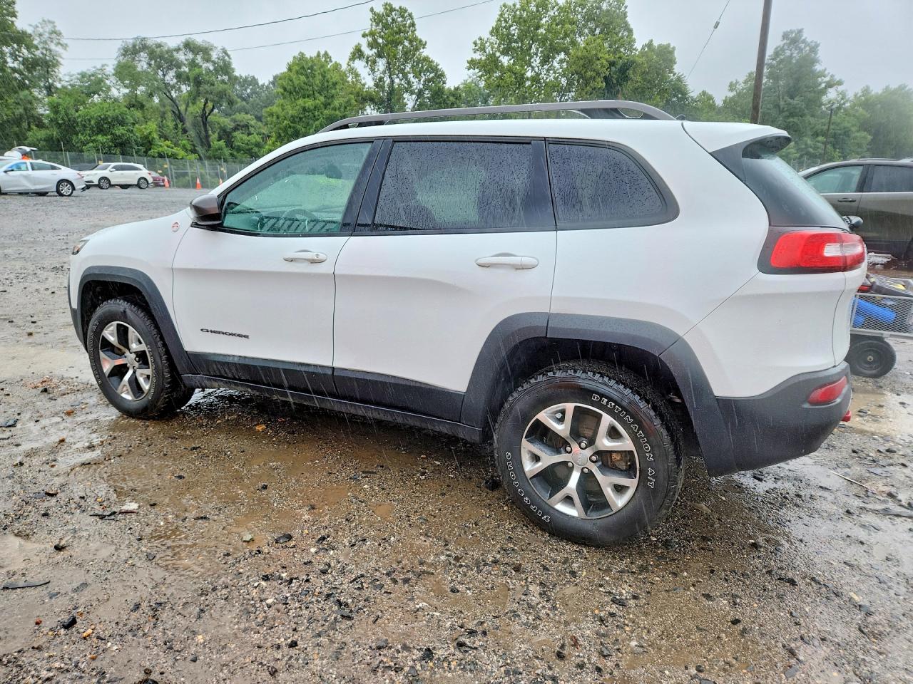 2014 Jeep Cherokee Trailhawk White vin: 1C4PJMBS0EW214217