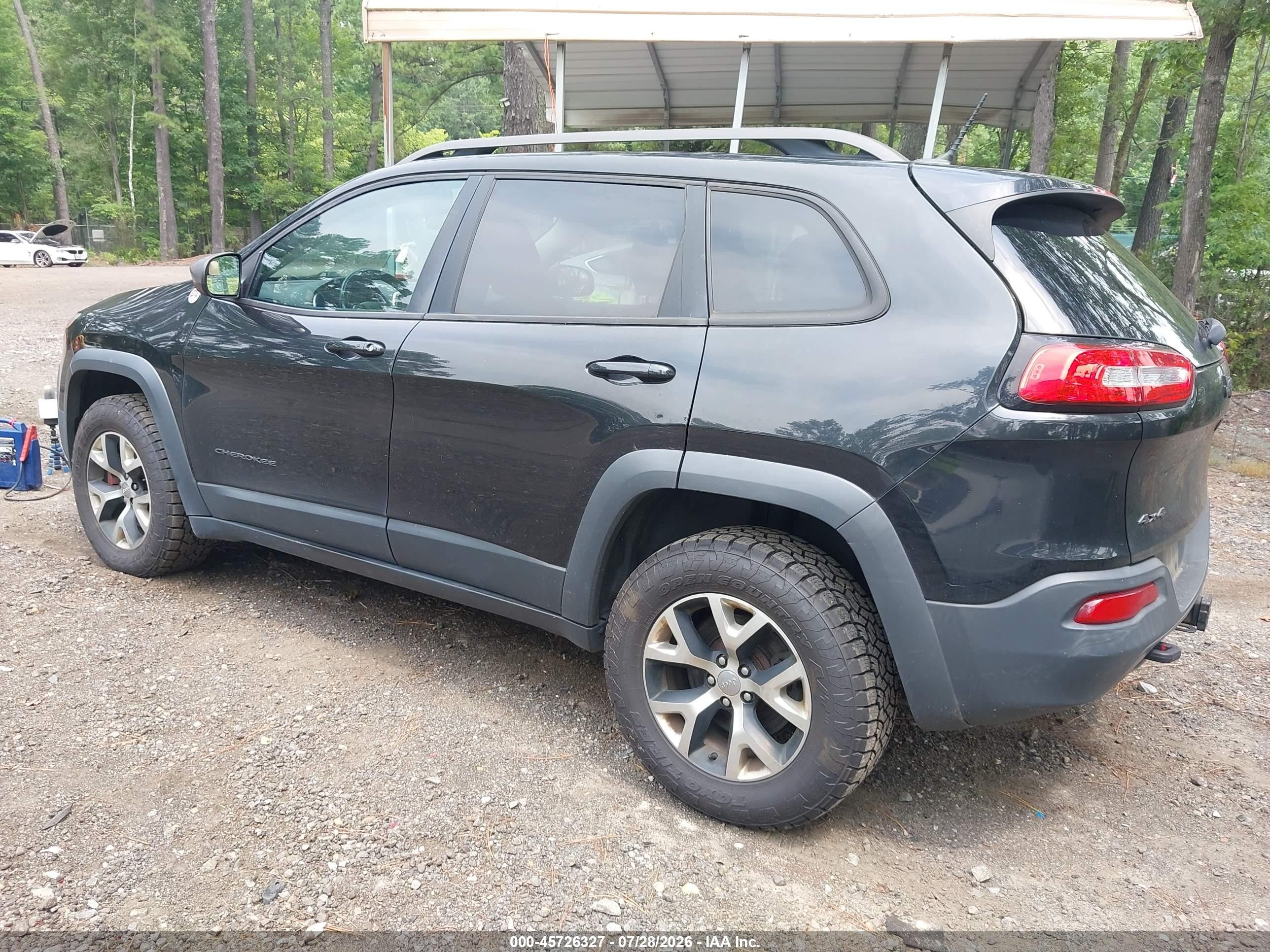 2015 Jeep Cherokee Trailhawk Gray vin: 1C4PJMBS0FW503793