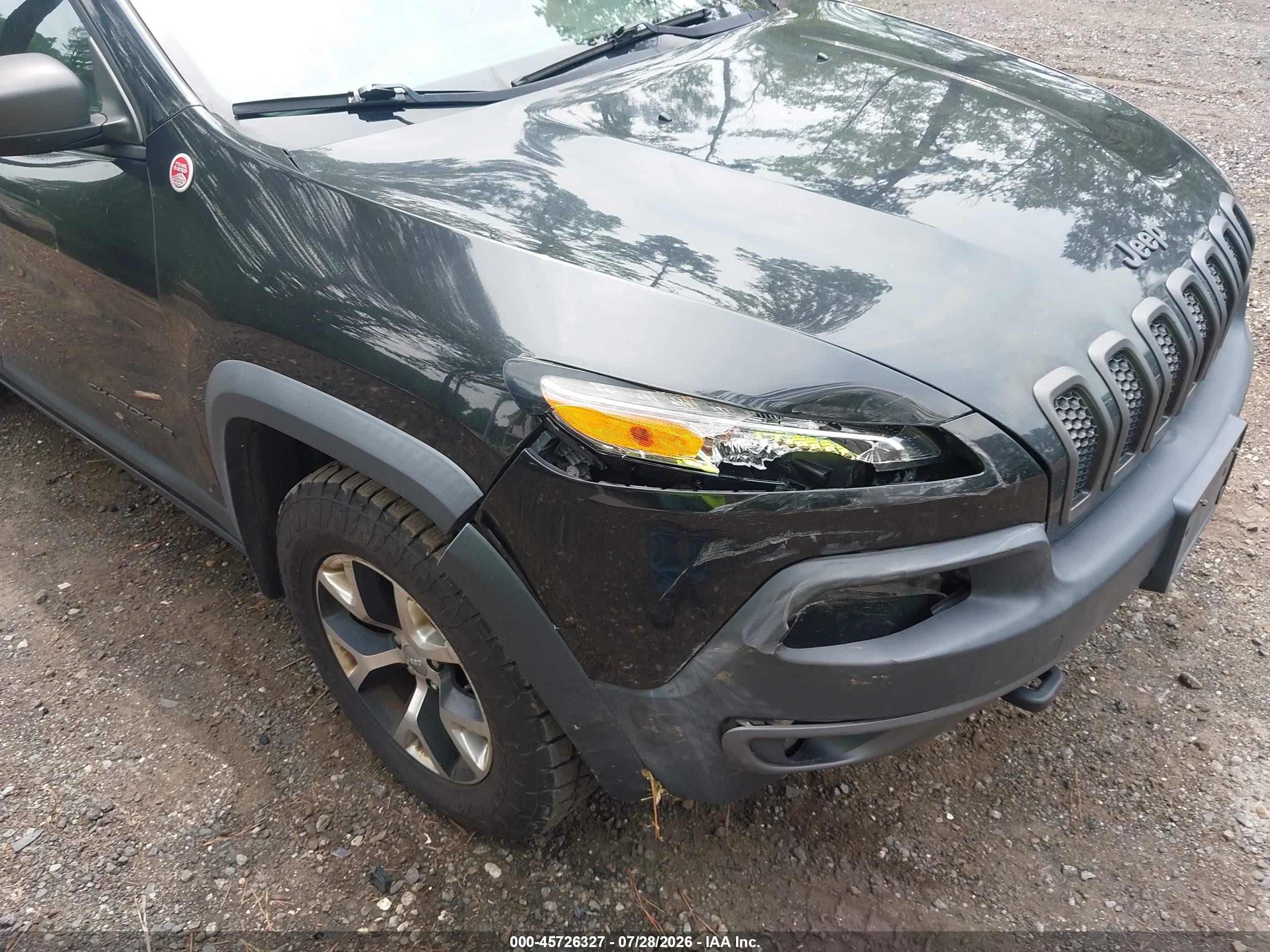 2015 Jeep Cherokee Trailhawk Gray vin: 1C4PJMBS0FW503793