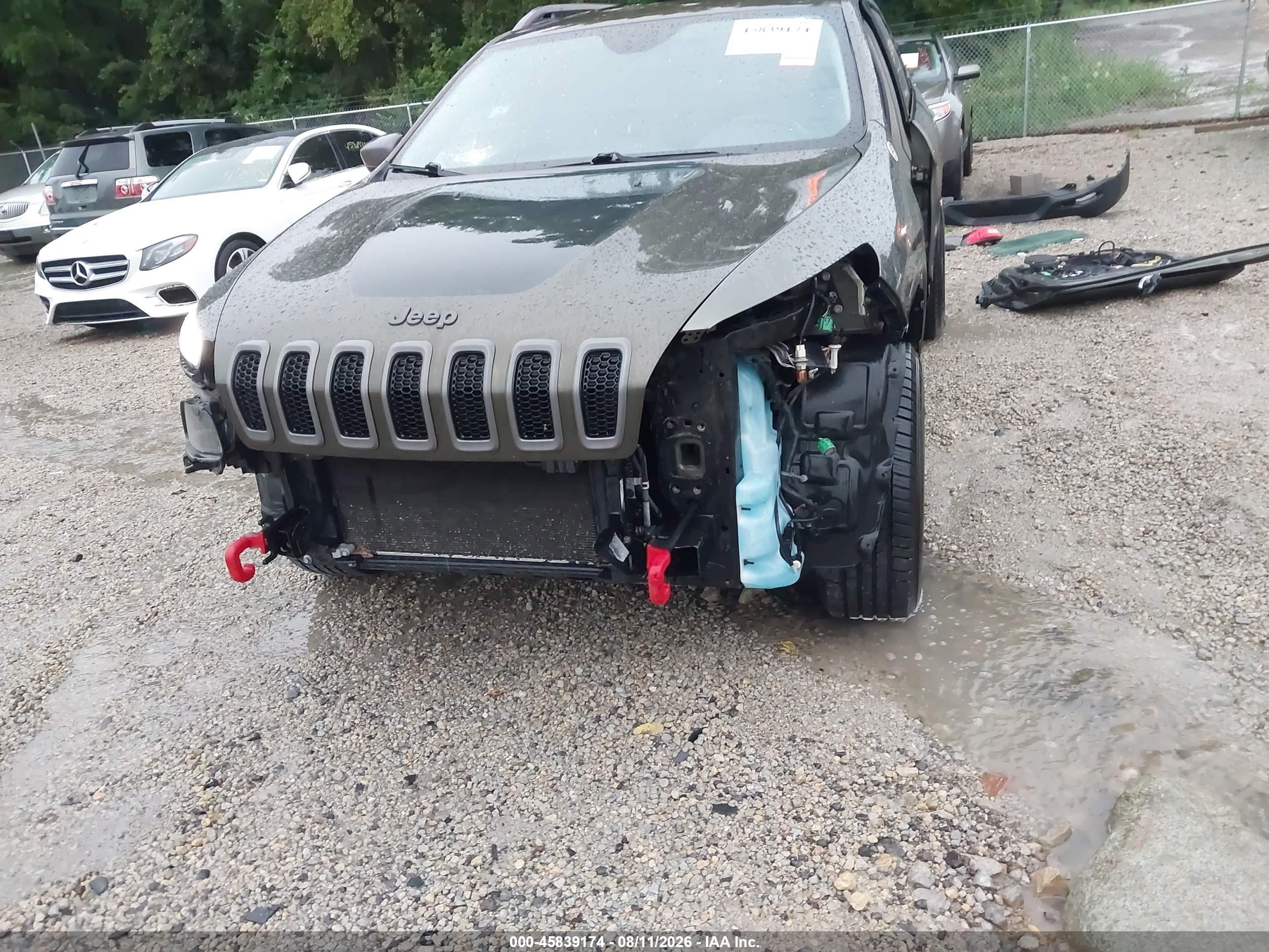 2015 Jeep Cherokee Trailhawk Green vin: 1C4PJMBS0FW510338