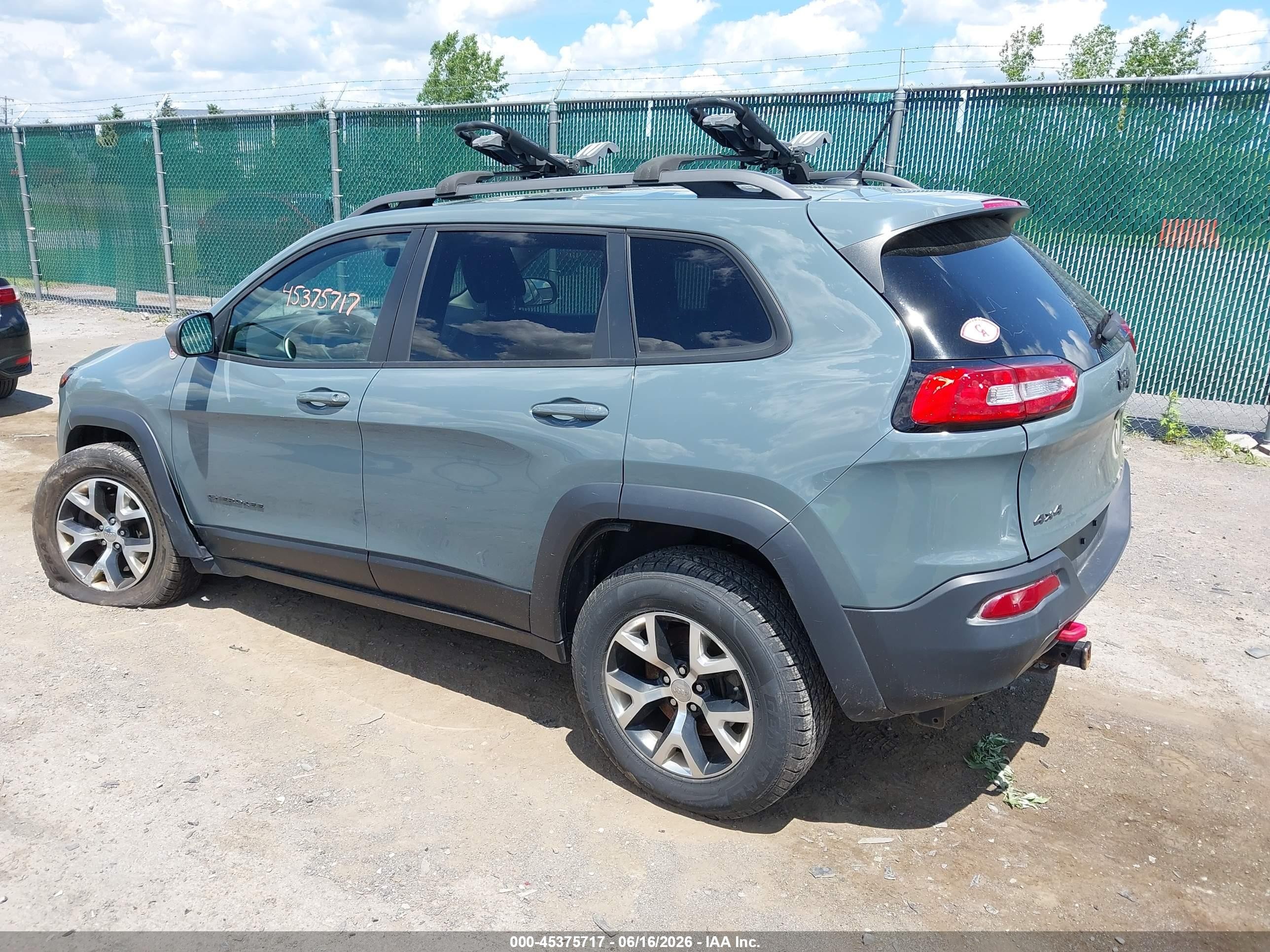 2015 Jeep Cherokee Trailhawk Blue vin: 1C4PJMBS0FW598808