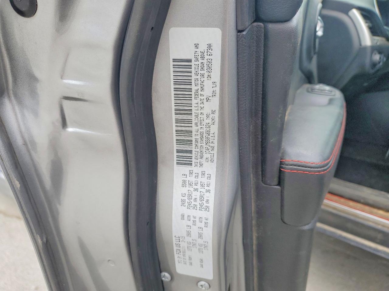 2015 Jeep Cherokee Trailhawk Серебряный vin: 1C4PJMBS0FW681624