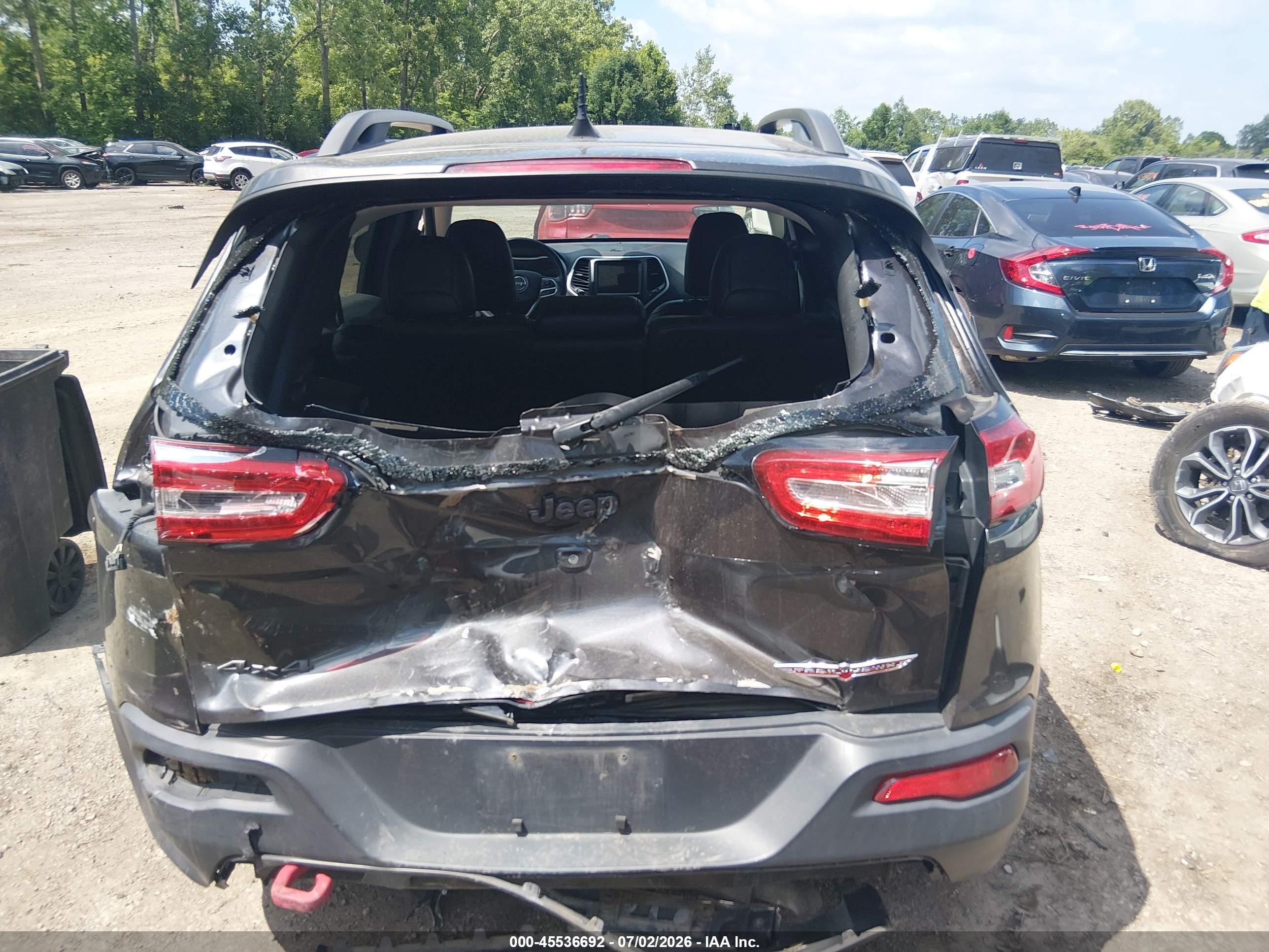 2017 Jeep Cherokee Trailhawk Серый vin: 1C4PJMBS0HW612791