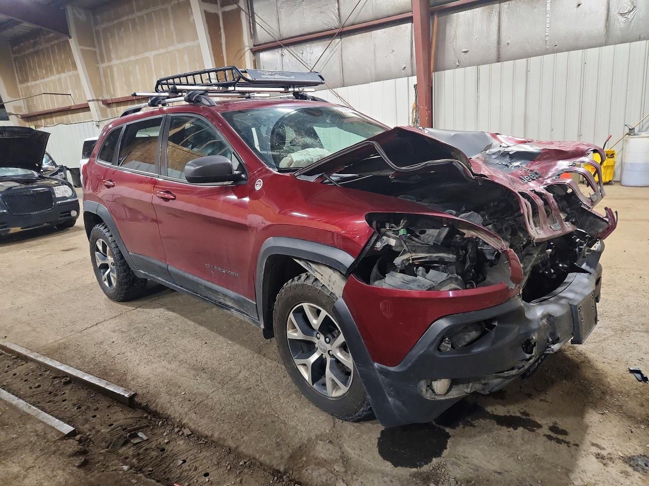 2014 Jeep Cherokee Trailhawk Red vin: 1C4PJMBS1EW161222