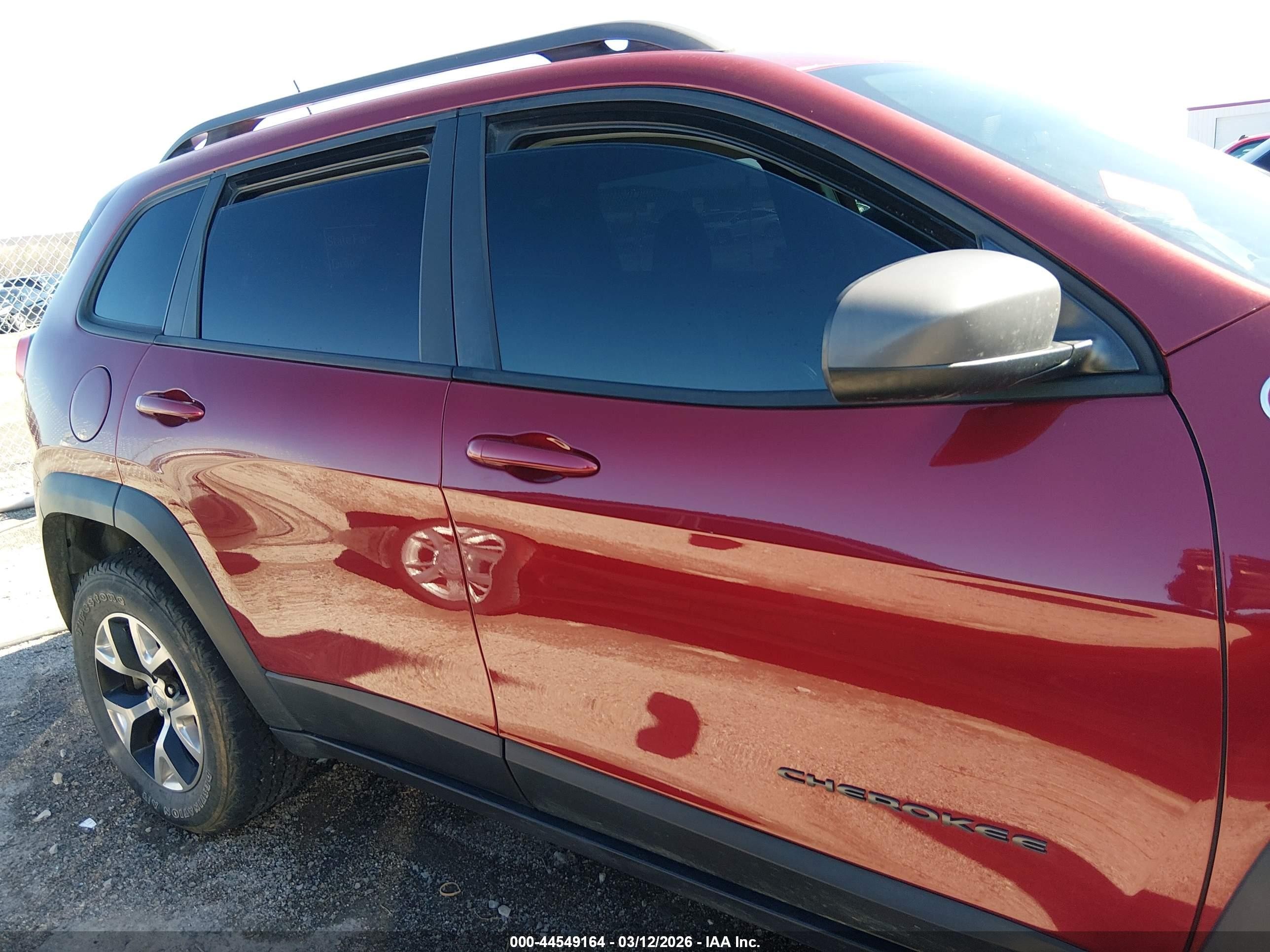 2014 Jeep Cherokee Trailhawk Red vin: 1C4PJMBS1EW179798