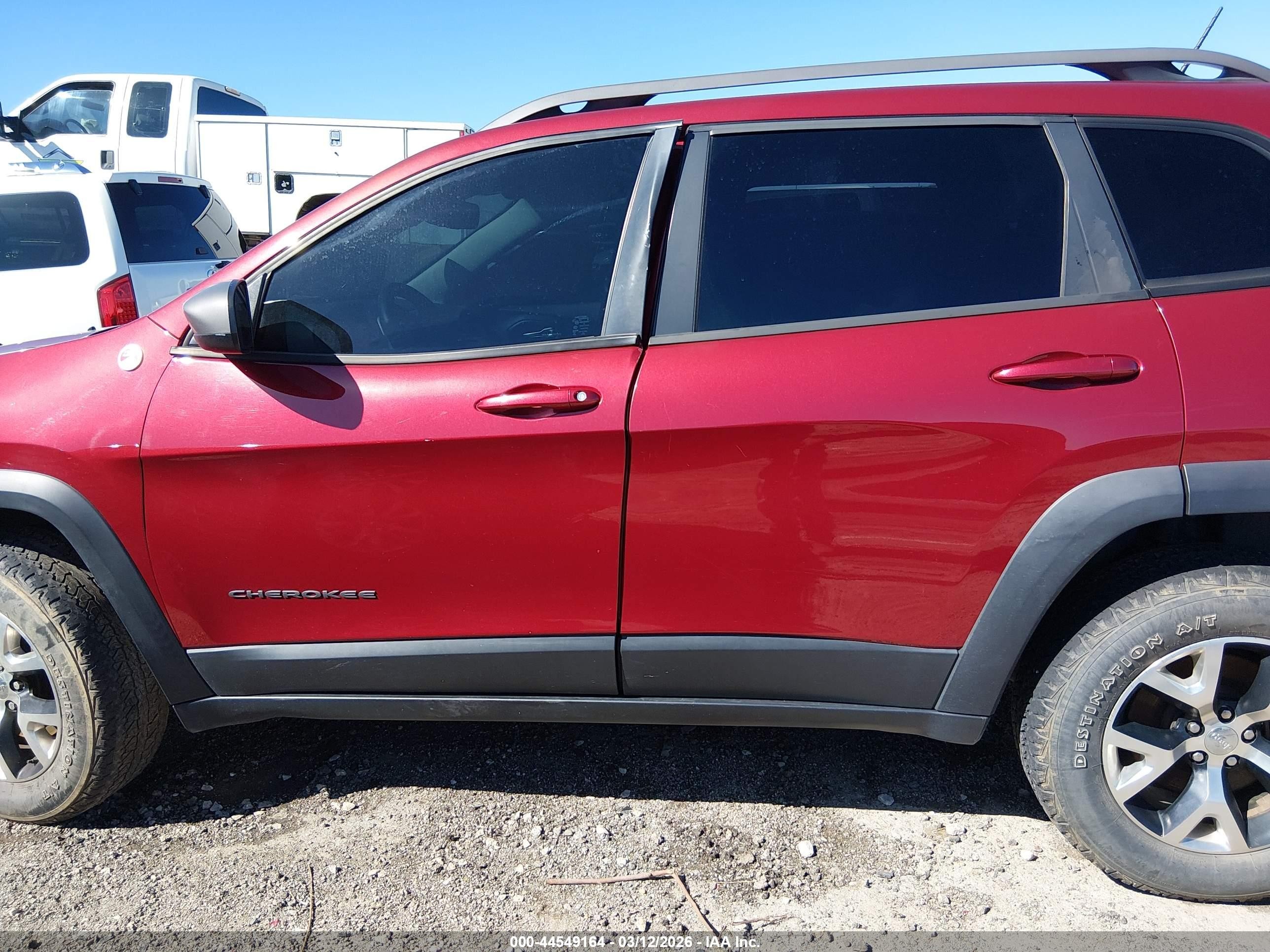 2014 Jeep Cherokee Trailhawk Red vin: 1C4PJMBS1EW179798