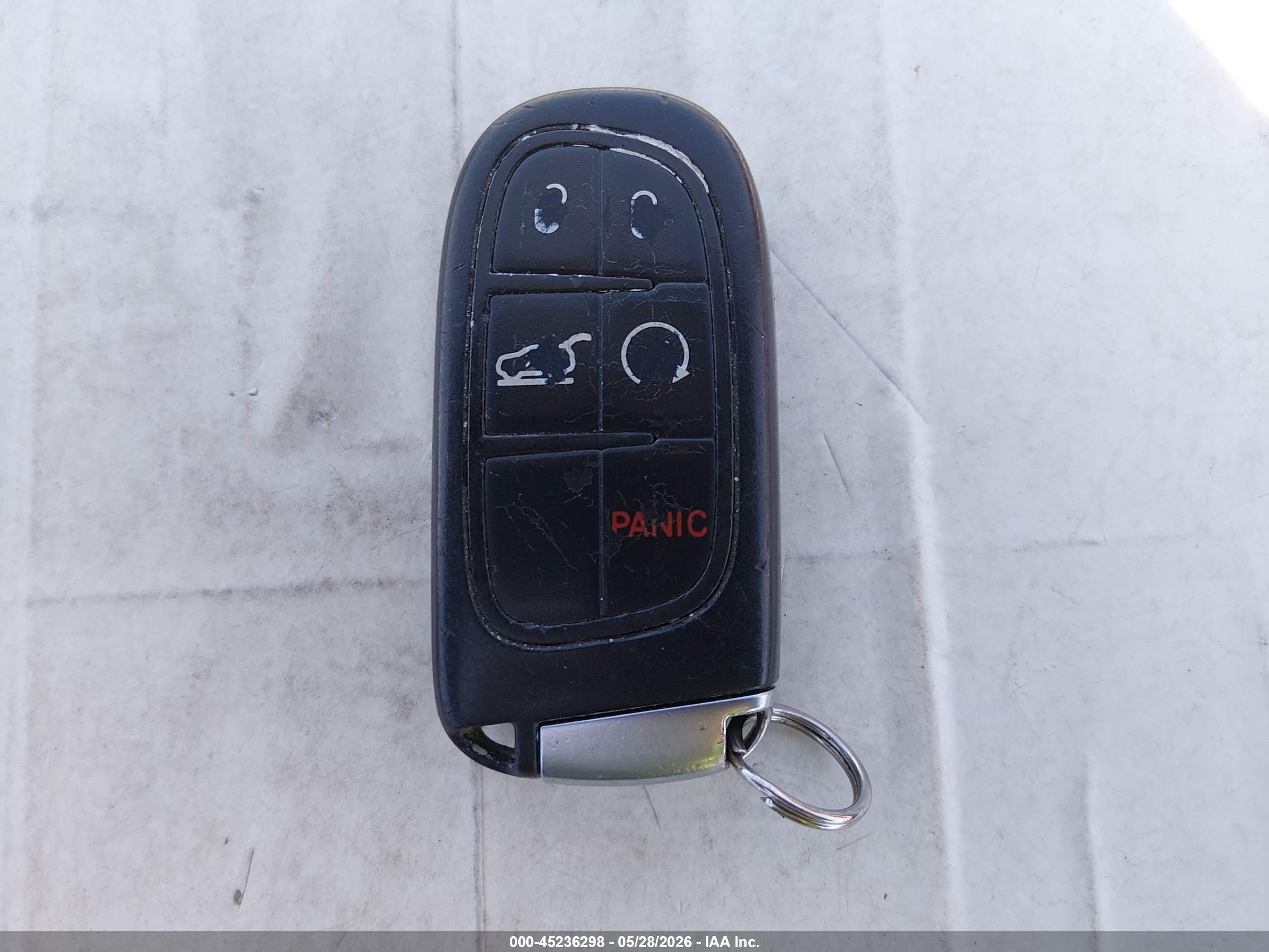 2014 Jeep Cherokee Trailhawk White vin: 1C4PJMBS1EW201525
