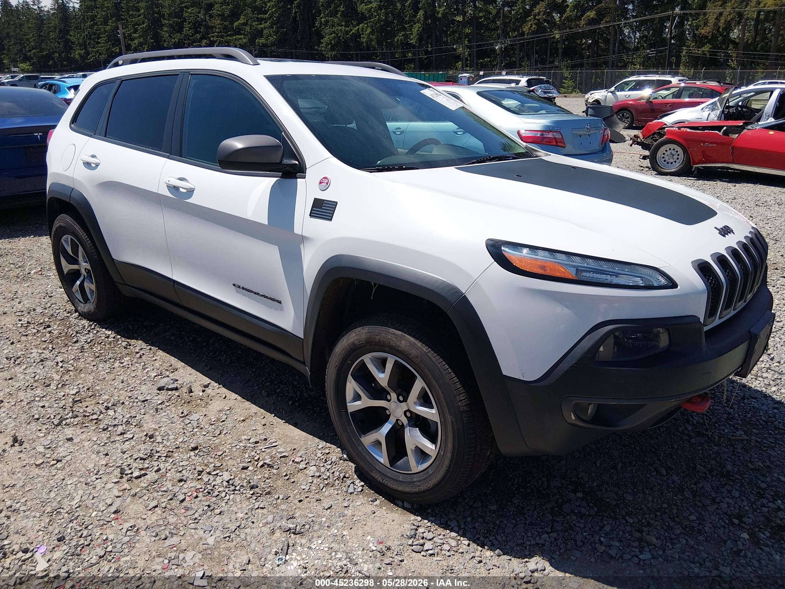 2014 Jeep Cherokee Trailhawk White vin: 1C4PJMBS1EW201525