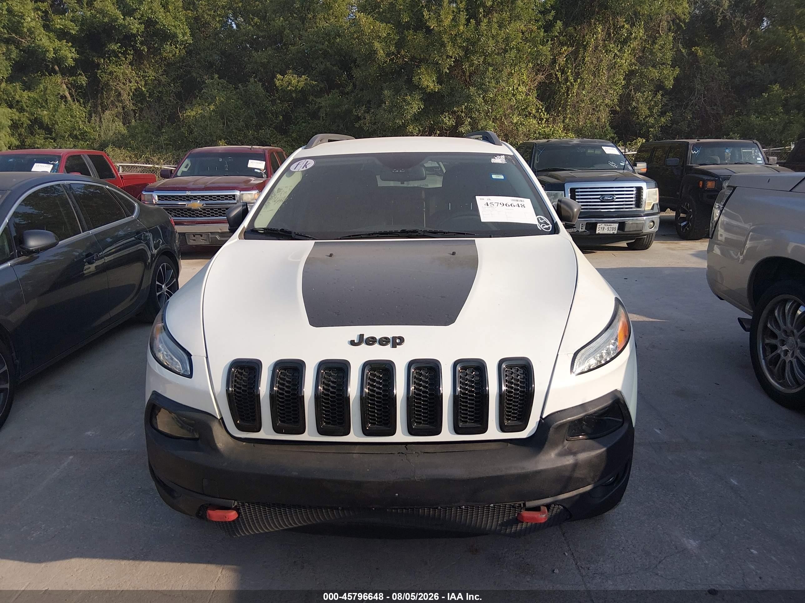 2014 Jeep Cherokee Trailhawk White vin: 1C4PJMBS1EW211021