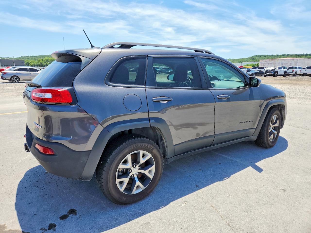 2014 Jeep Cherokee Gray vin: 1C4PJMBS1EW216283