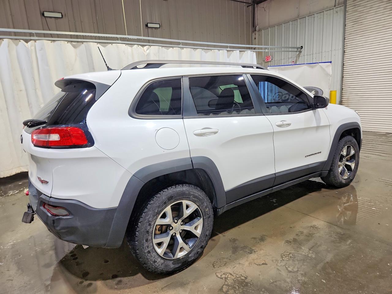 2014 Jeep Cherokee Trailhawk White vin: 1C4PJMBS1EW284695