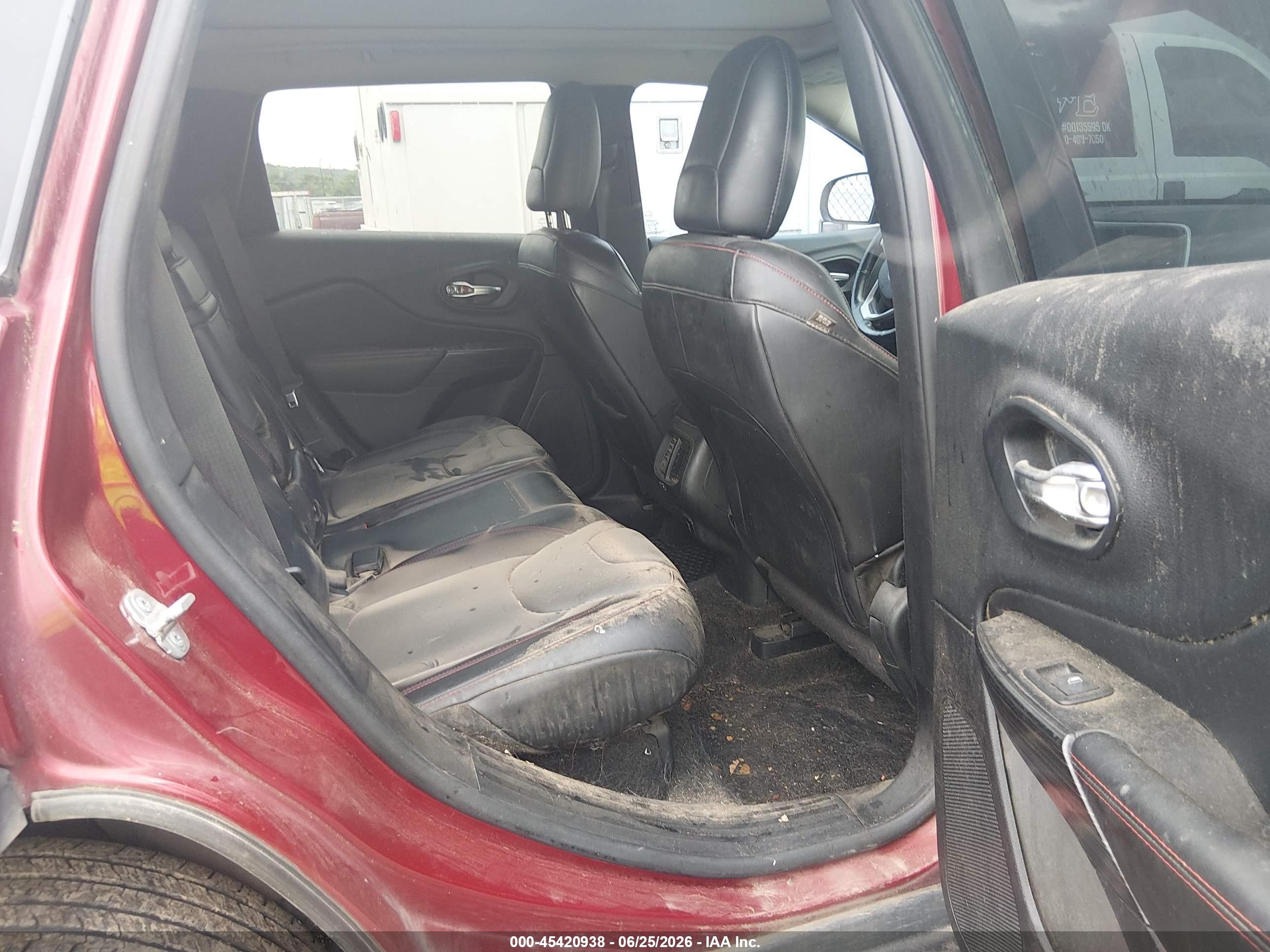 2014 Jeep Cherokee Trailhawk Red vin: 1C4PJMBS1EW297561