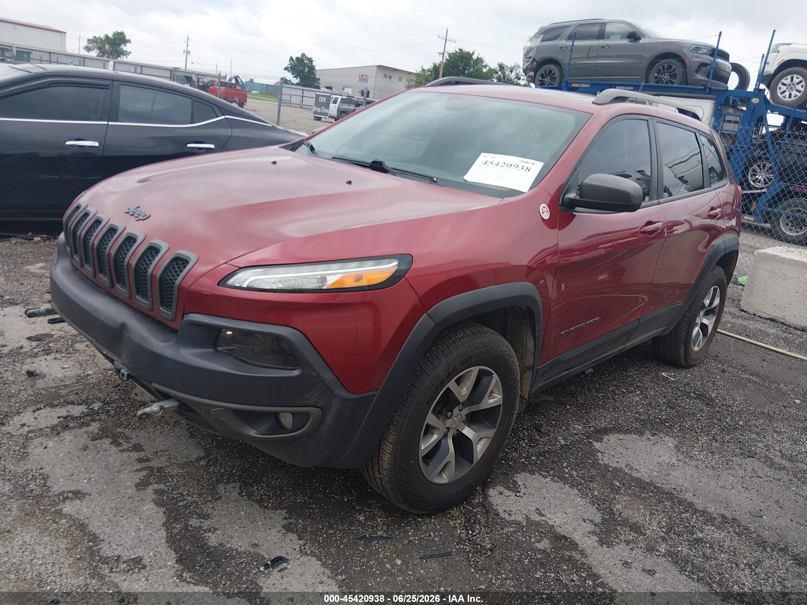 2014 Jeep Cherokee Trailhawk Red vin: 1C4PJMBS1EW297561