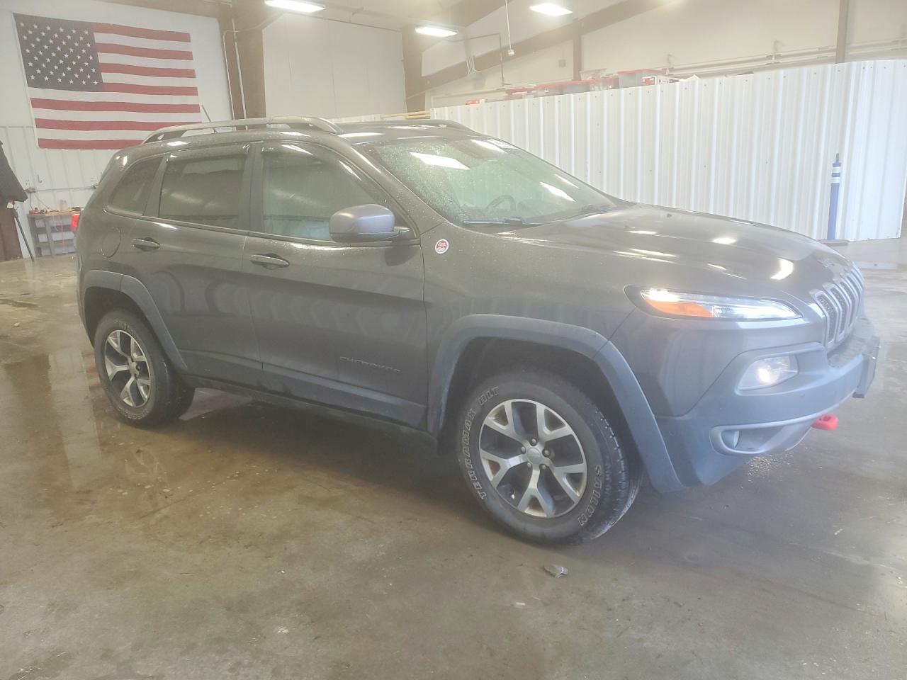 2015 Jeep Cherokee Trailhawk Gray vin: 1C4PJMBS1FW570256