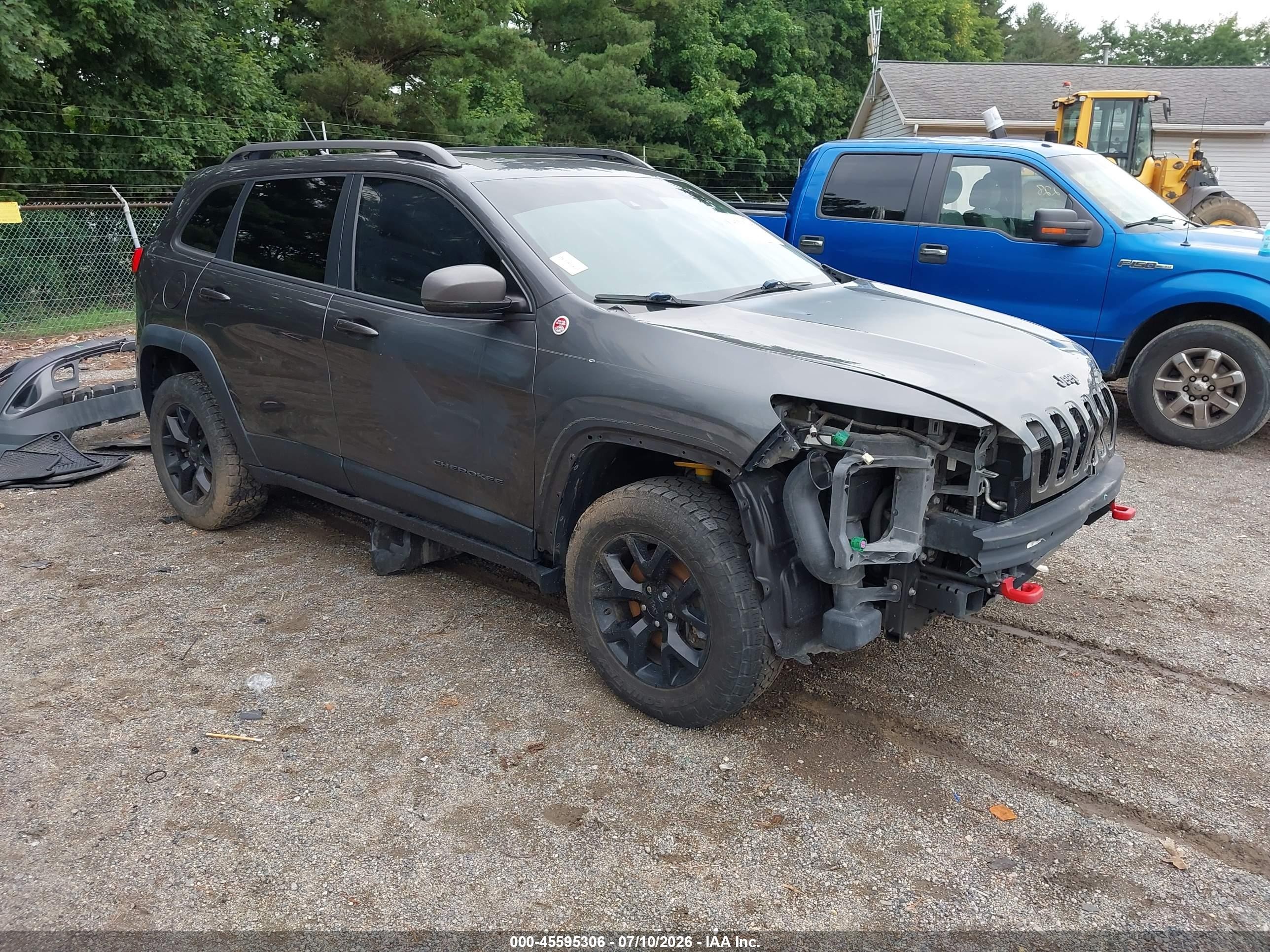 2015 Jeep Cherokee Trailhawk Gray vin: 1C4PJMBS1FW652973