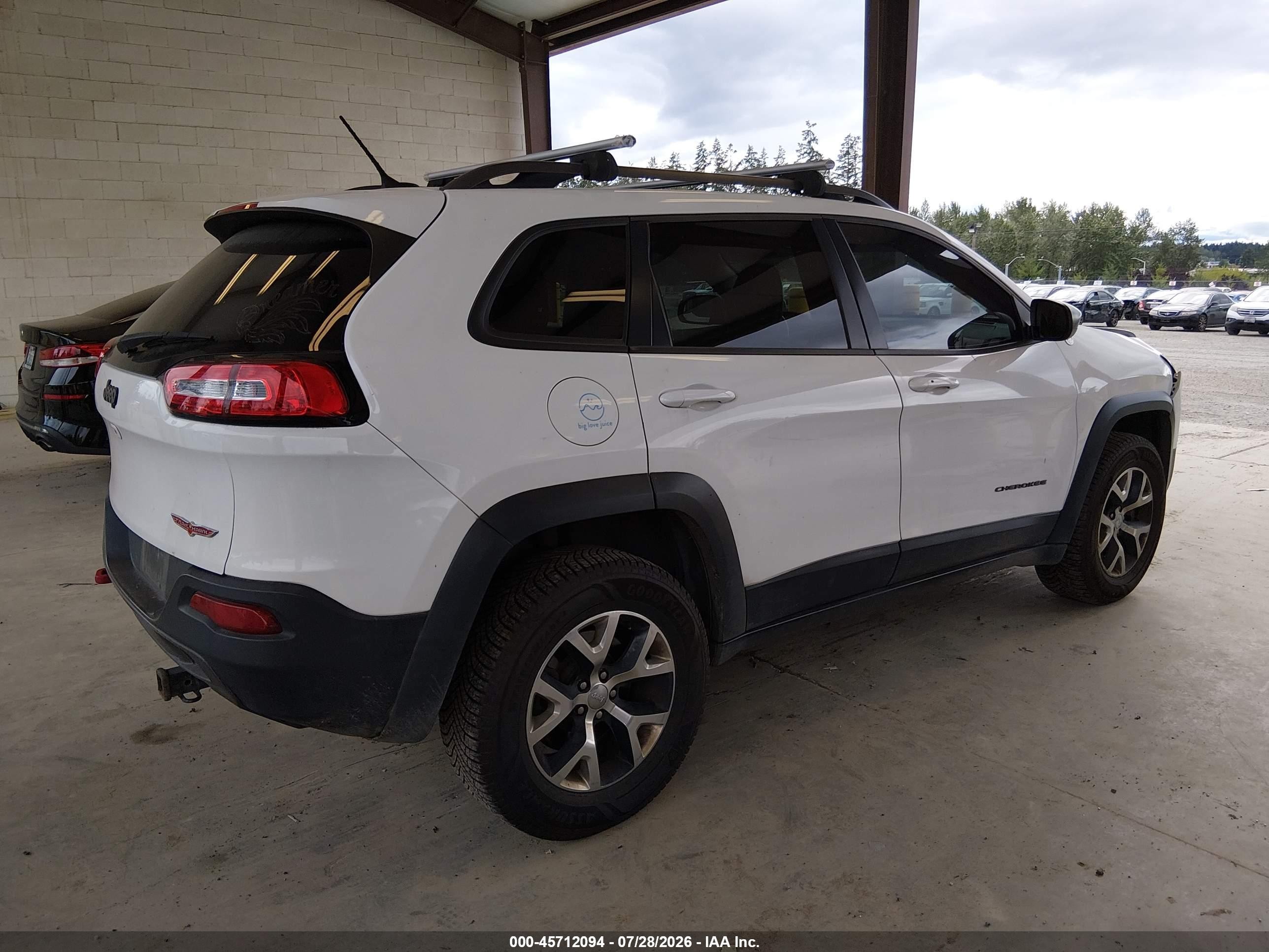2015 Jeep Cherokee Trailhawk White vin: 1C4PJMBS1FW728319