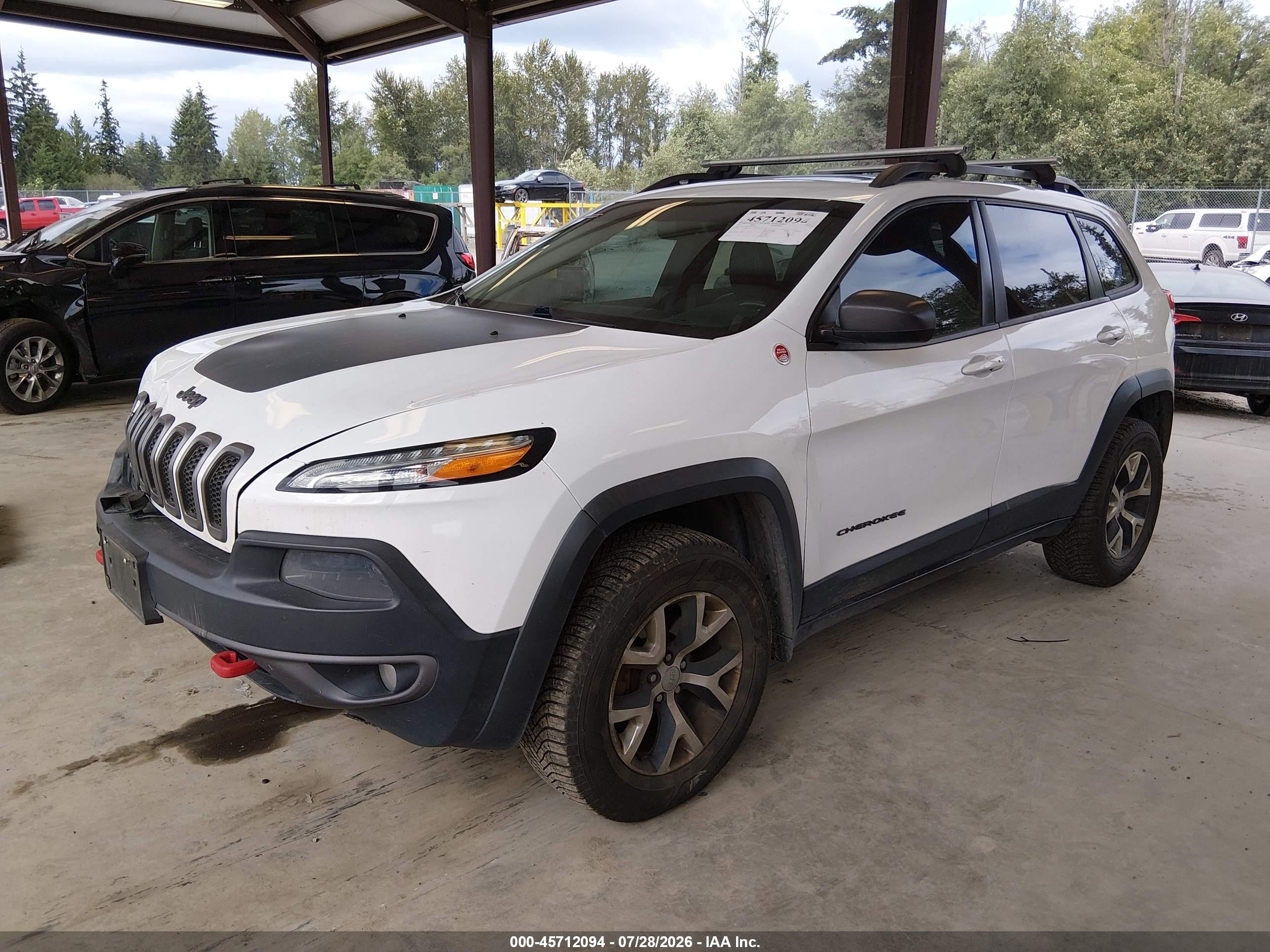 2015 Jeep Cherokee Trailhawk White vin: 1C4PJMBS1FW728319