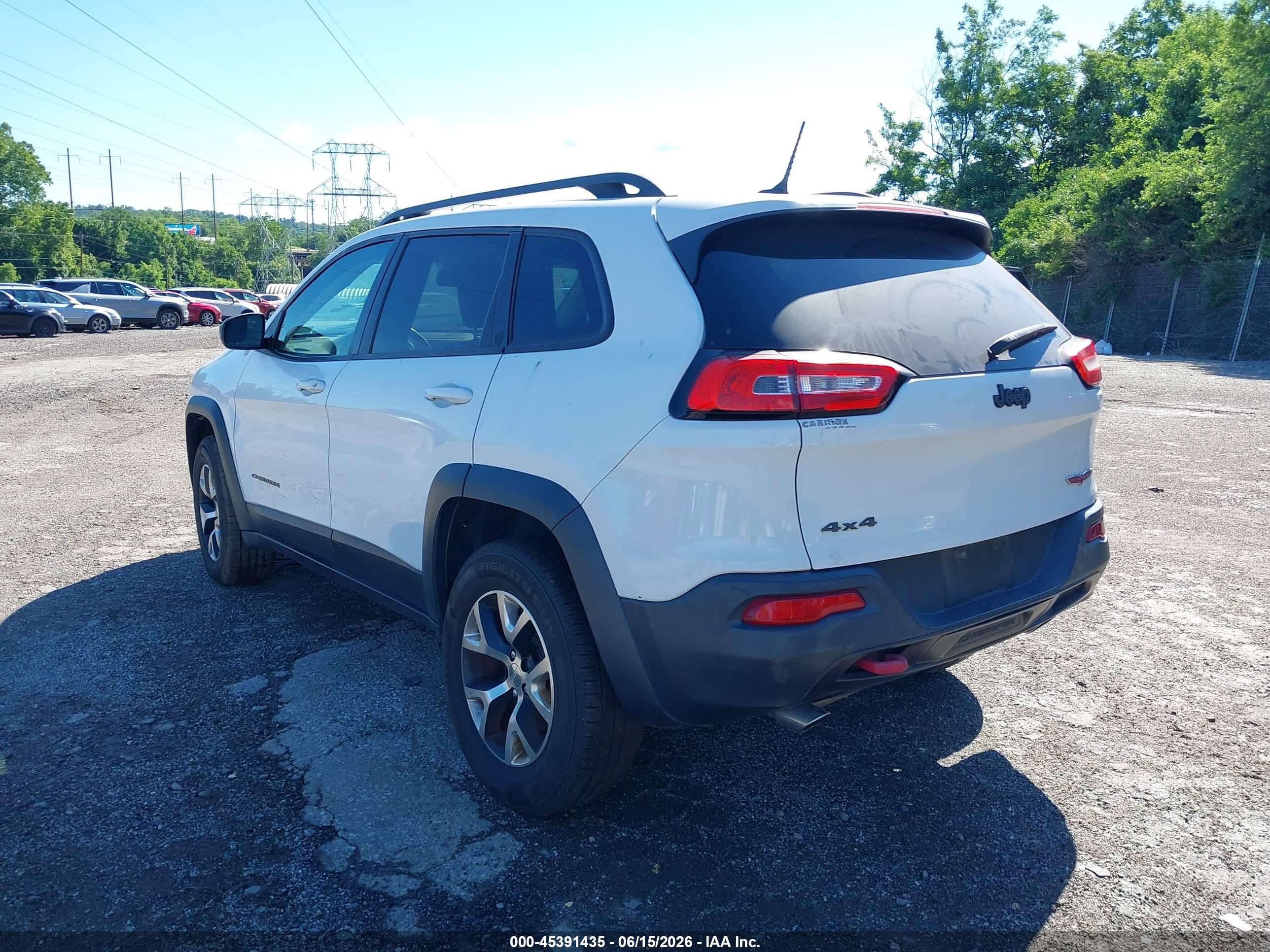 2014 Jeep Cherokee Trailhawk White vin: 1C4PJMBS2EW193421
