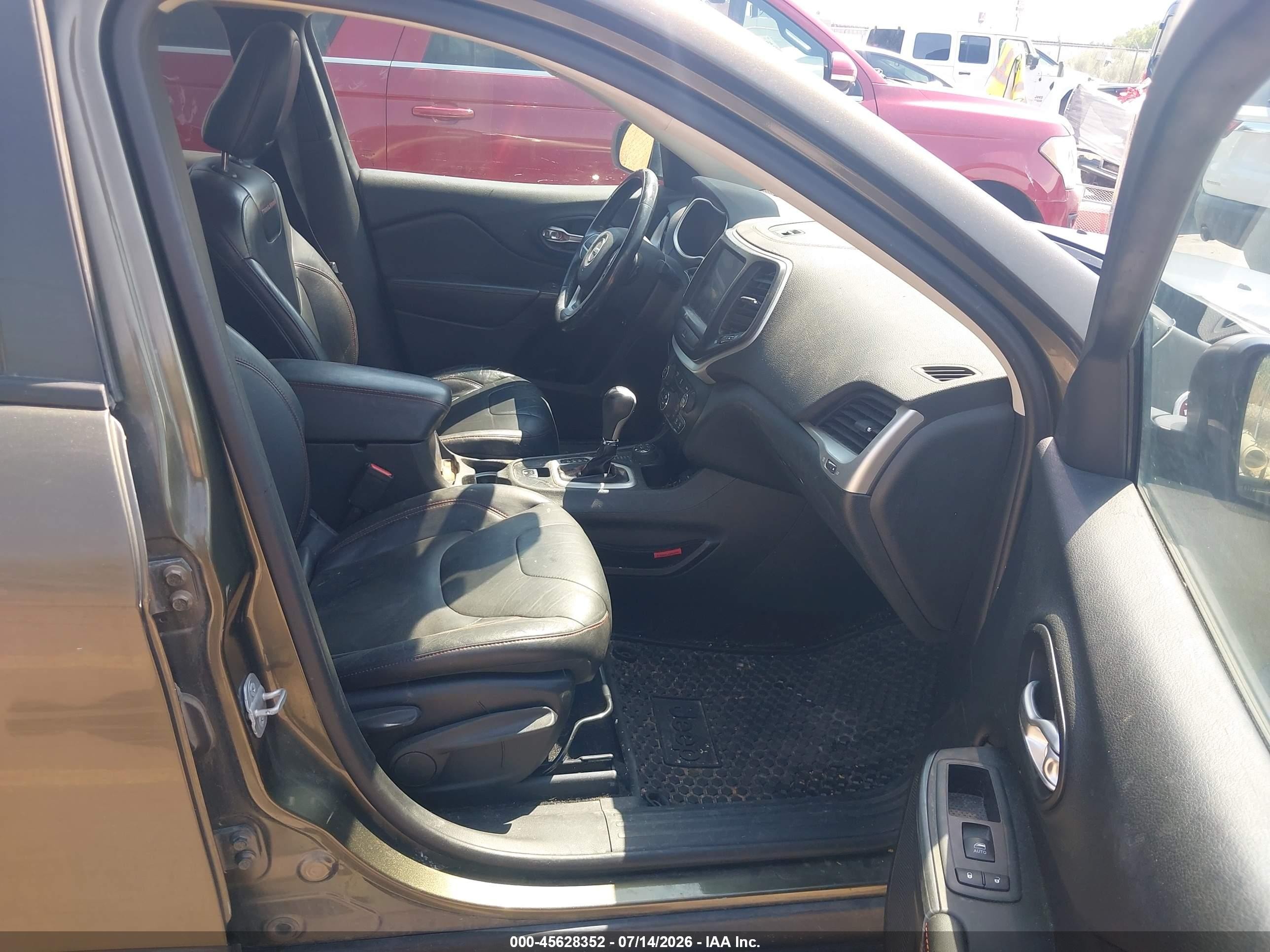 2014 Jeep Cherokee Trailhawk Black vin: 1C4PJMBS2EW215904