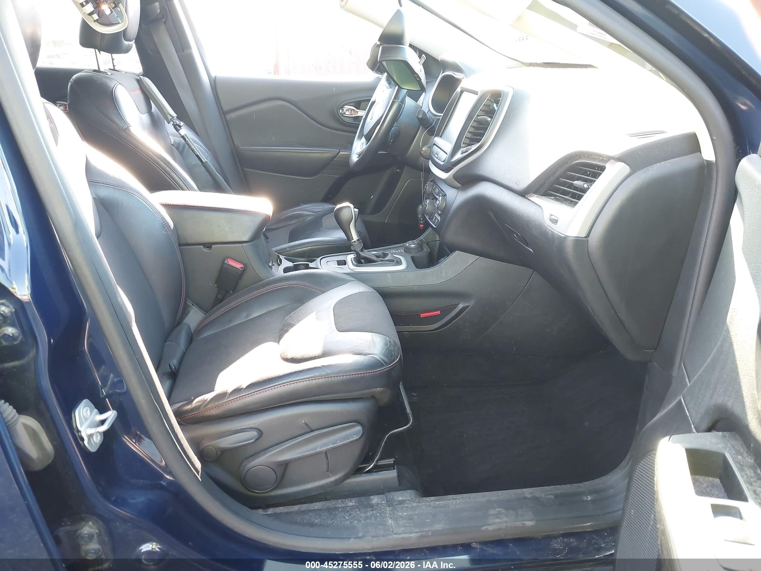 2015 Jeep Cherokee Trailhawk Dark Blue vin: 1C4PJMBS2FW544183