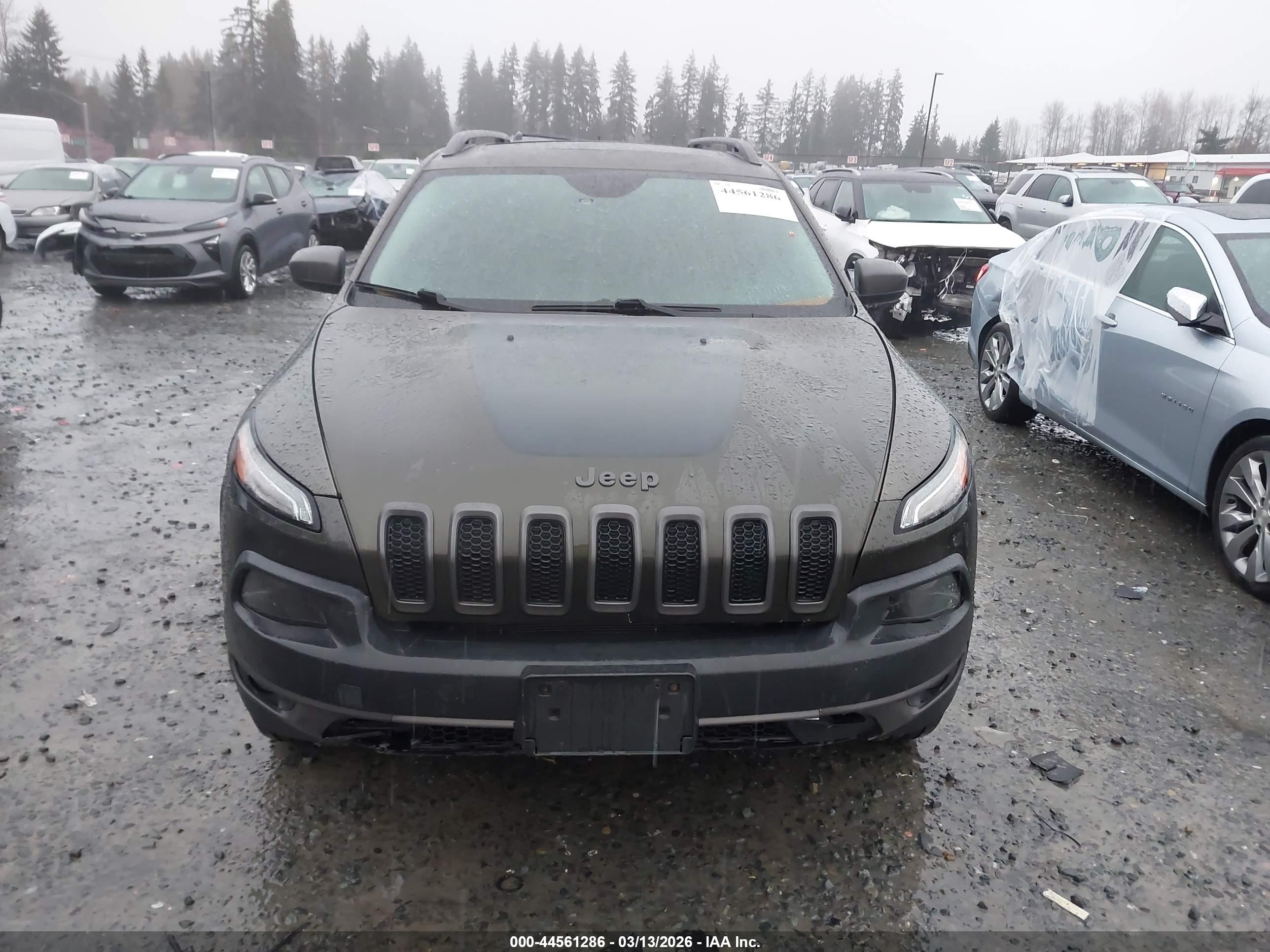 2015 Jeep Cherokee Trailhawk Green vin: 1C4PJMBS2FW557905