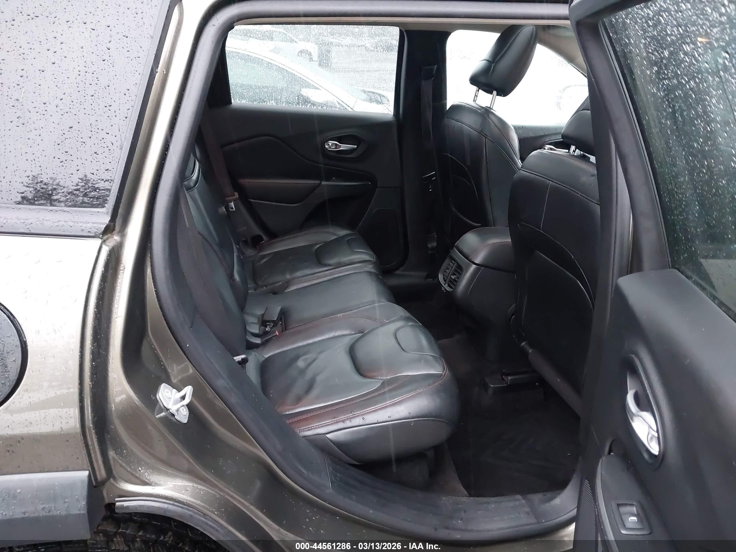 2015 Jeep Cherokee Trailhawk Green vin: 1C4PJMBS2FW557905