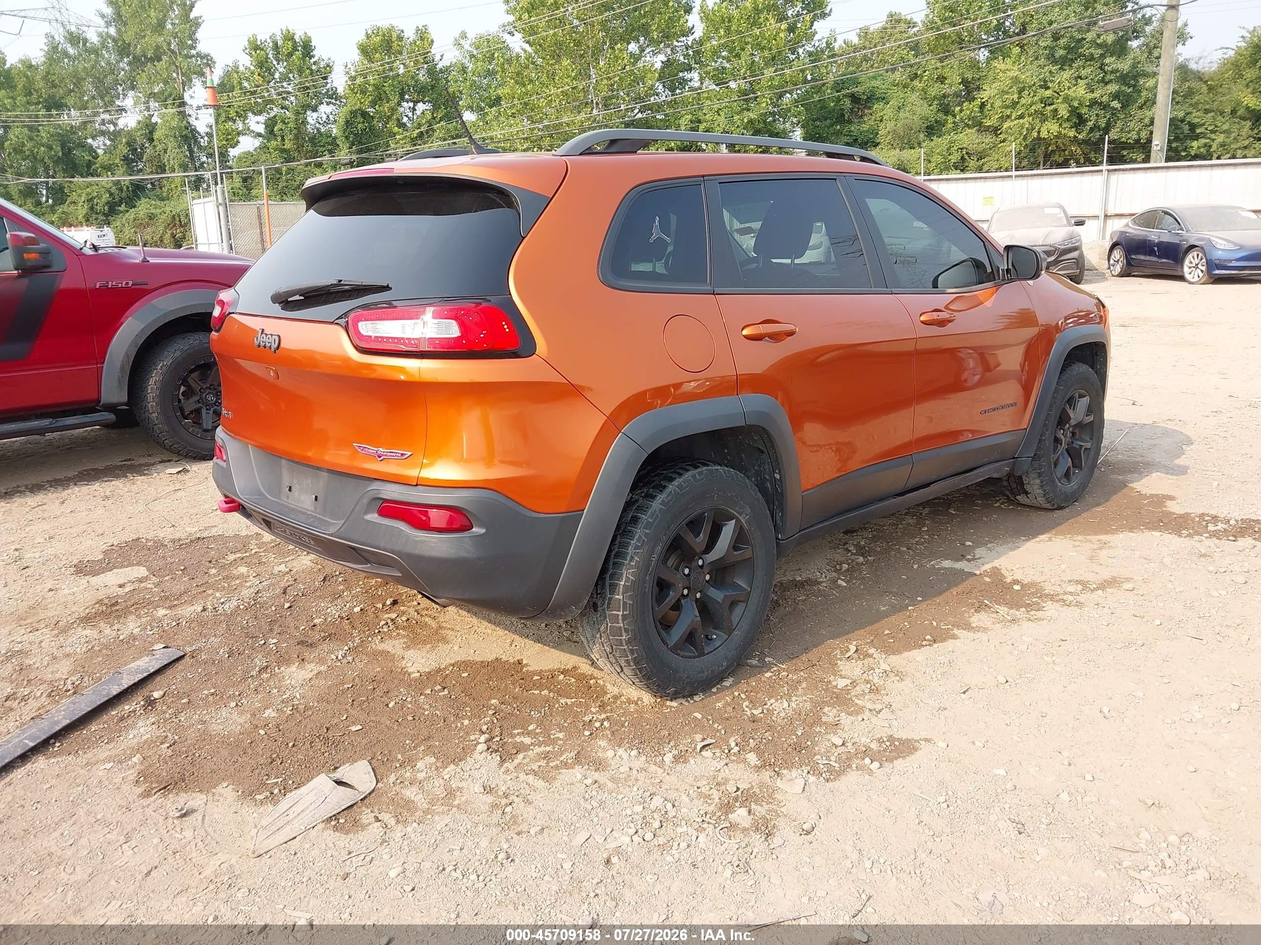 2015 Jeep Cherokee Trailhawk Orange vin: 1C4PJMBS2FW640024