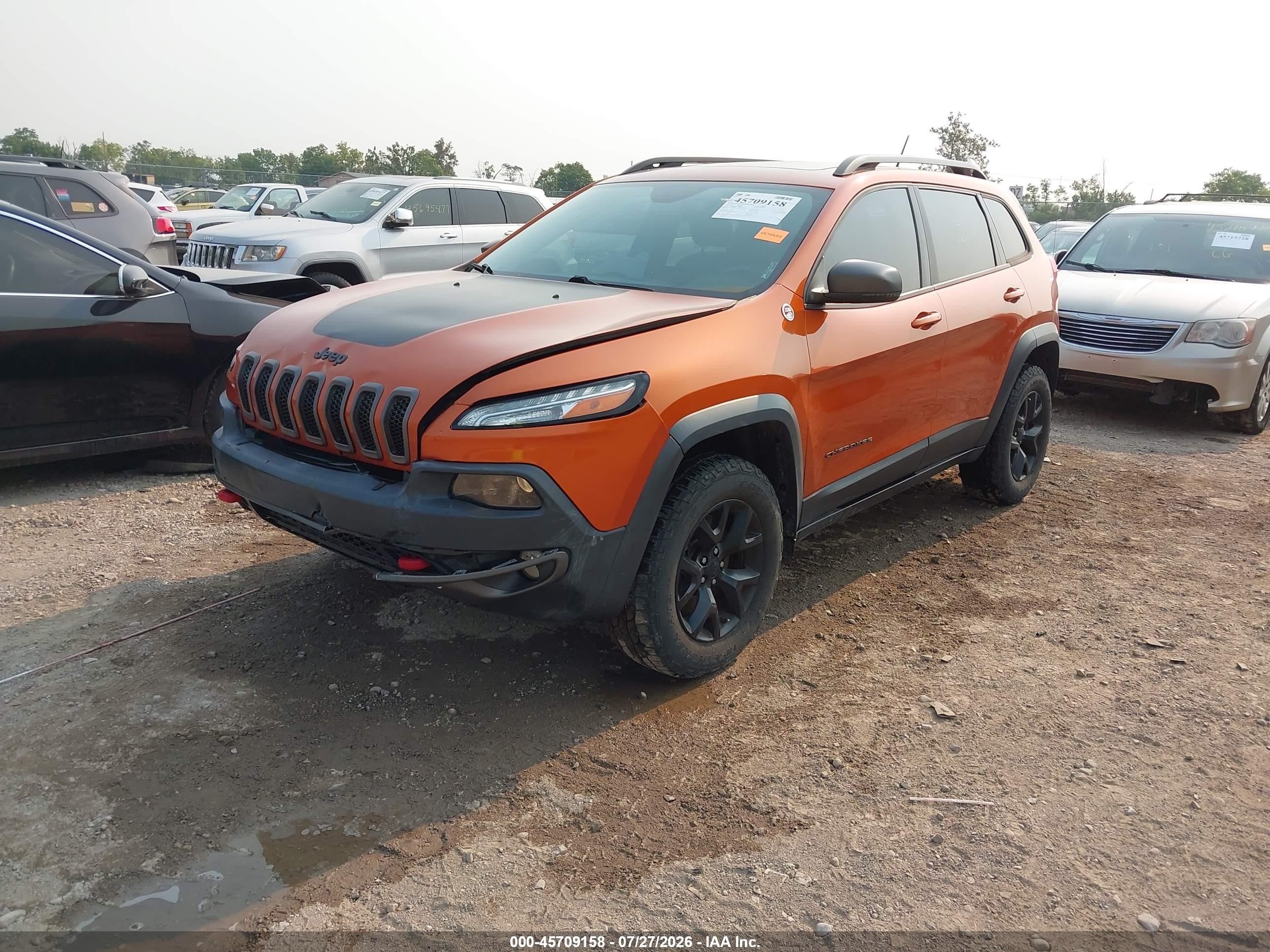 2015 Jeep Cherokee Trailhawk Orange vin: 1C4PJMBS2FW640024