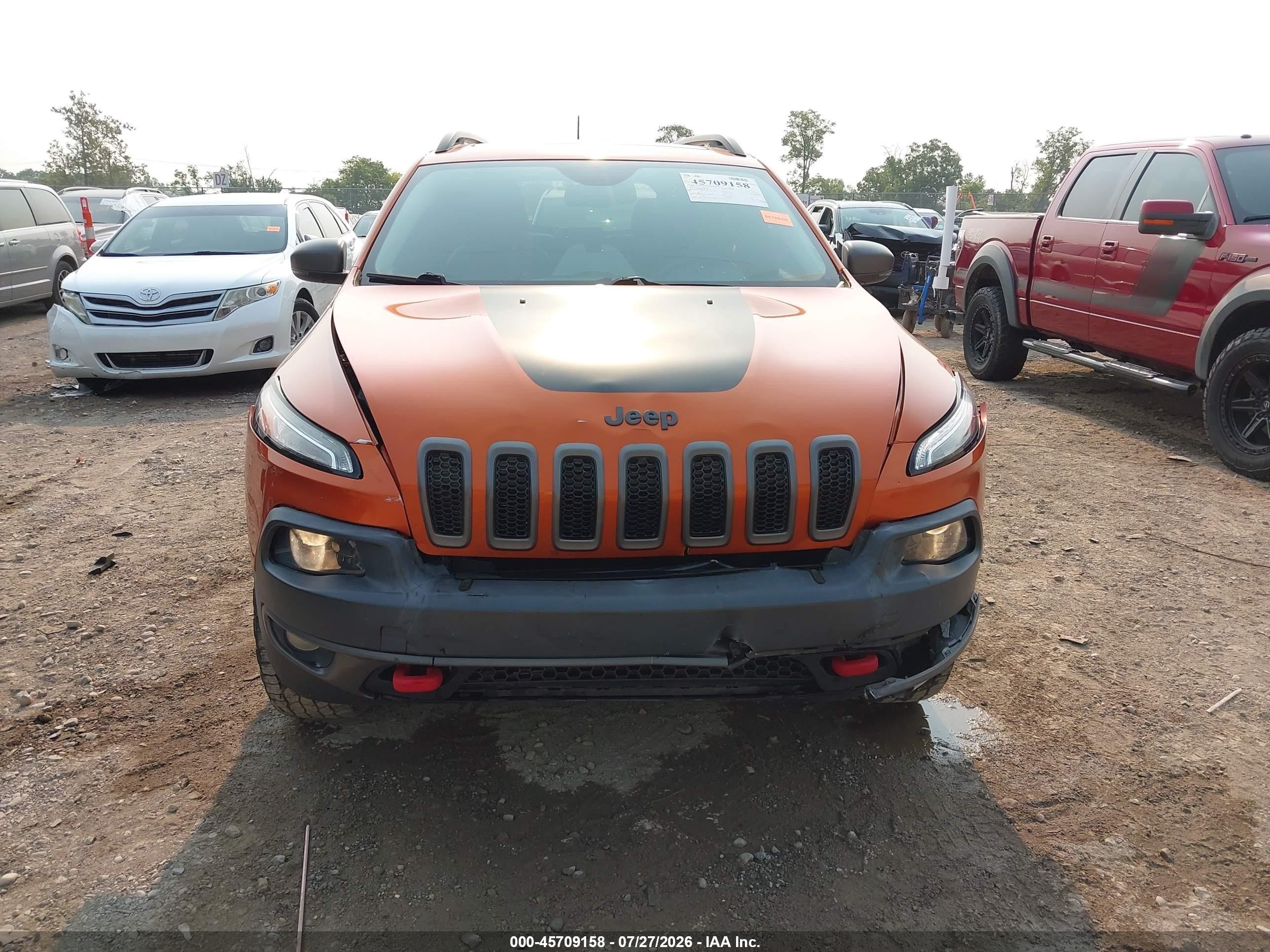 2015 Jeep Cherokee Trailhawk Orange vin: 1C4PJMBS2FW640024