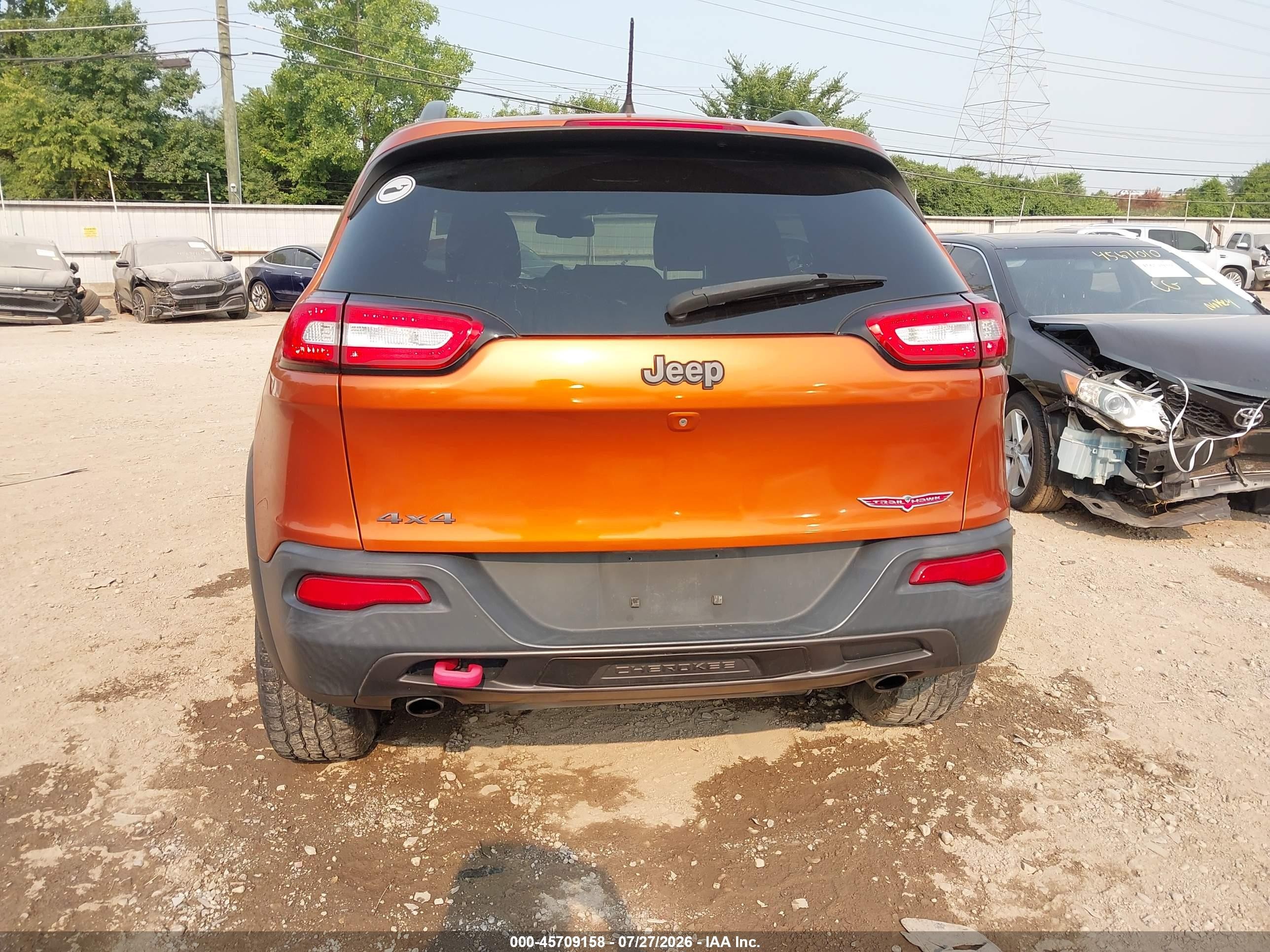 2015 Jeep Cherokee Trailhawk Orange vin: 1C4PJMBS2FW640024