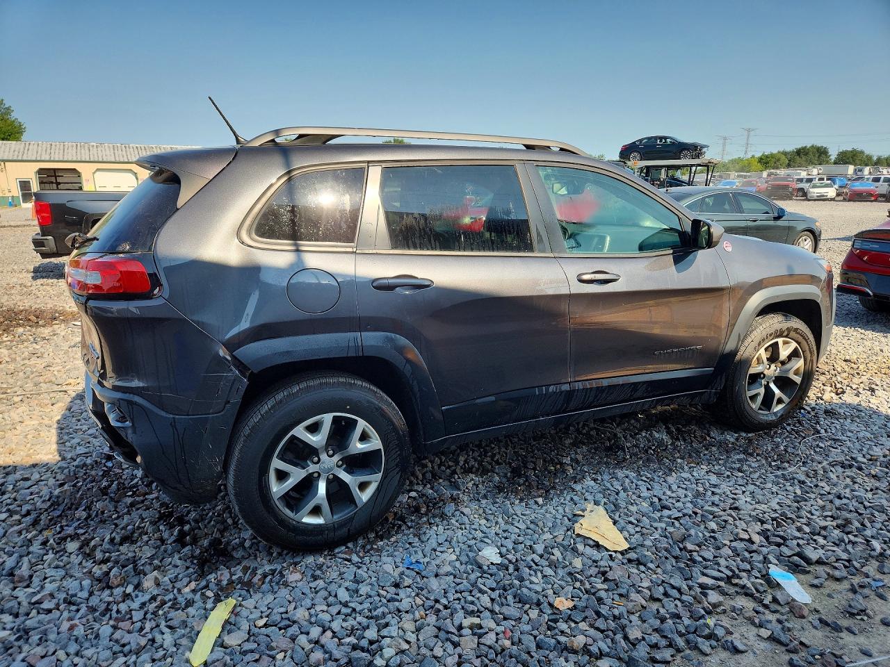 2015 Jeep Cherokee Trailhawk Gray vin: 1C4PJMBS2FW661746